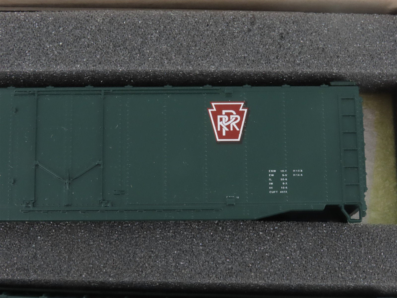 HO Scale Athearn SE Kit # 2313 PRR / GAEX Pennsylvania 50' Plug Door Box Cars