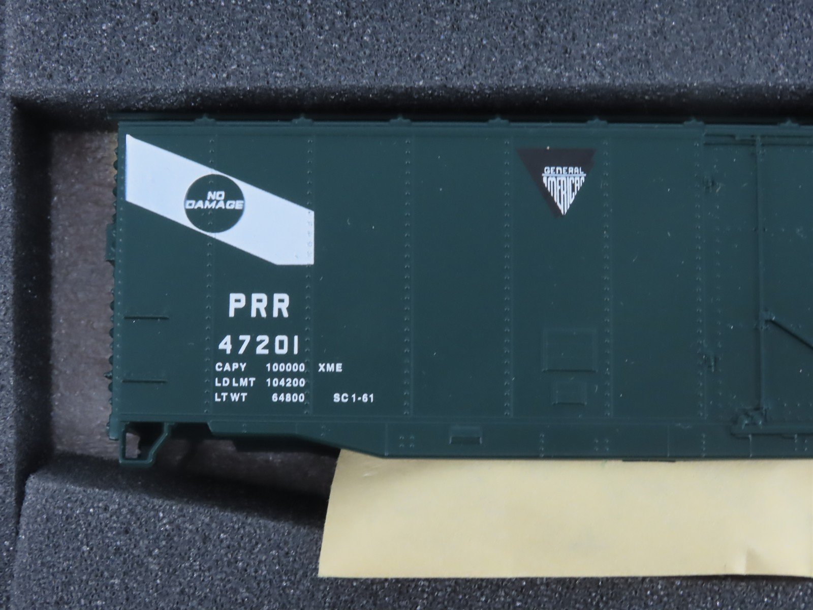 HO Scale Athearn SE Kit # 2313 PRR / GAEX Pennsylvania 50' Plug Door Box Cars