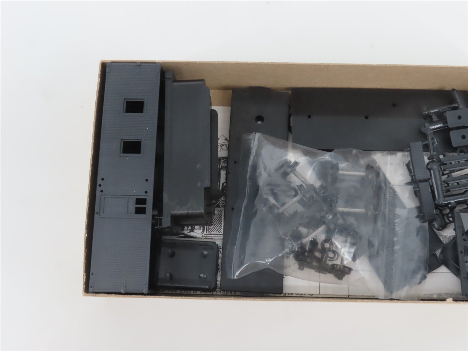 HO Scale Roundhouse 3-in-1 Craft Kit #1515 Undecorated Rotary Snow Plow & Tender