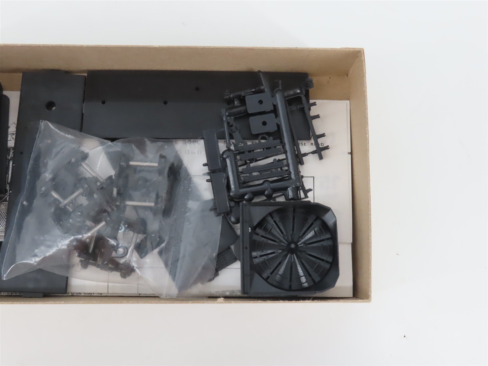 HO Scale Roundhouse 3-in-1 Craft Kit #1515 Undecorated Rotary Snow Plow & Tender