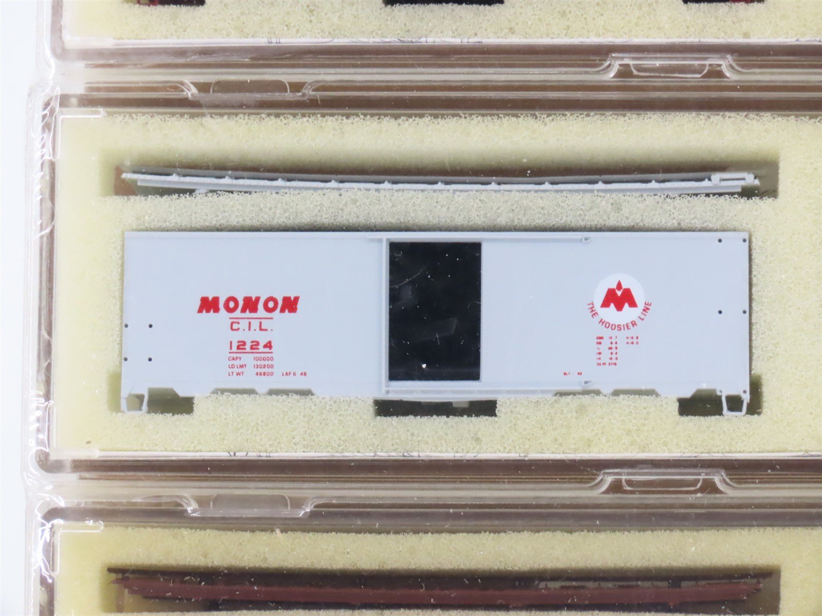 N InterMountain Kits CNJ, NWX, NADX, D&RGW, CIL, AEC & ERIE 40' Box Cars 12-Pack