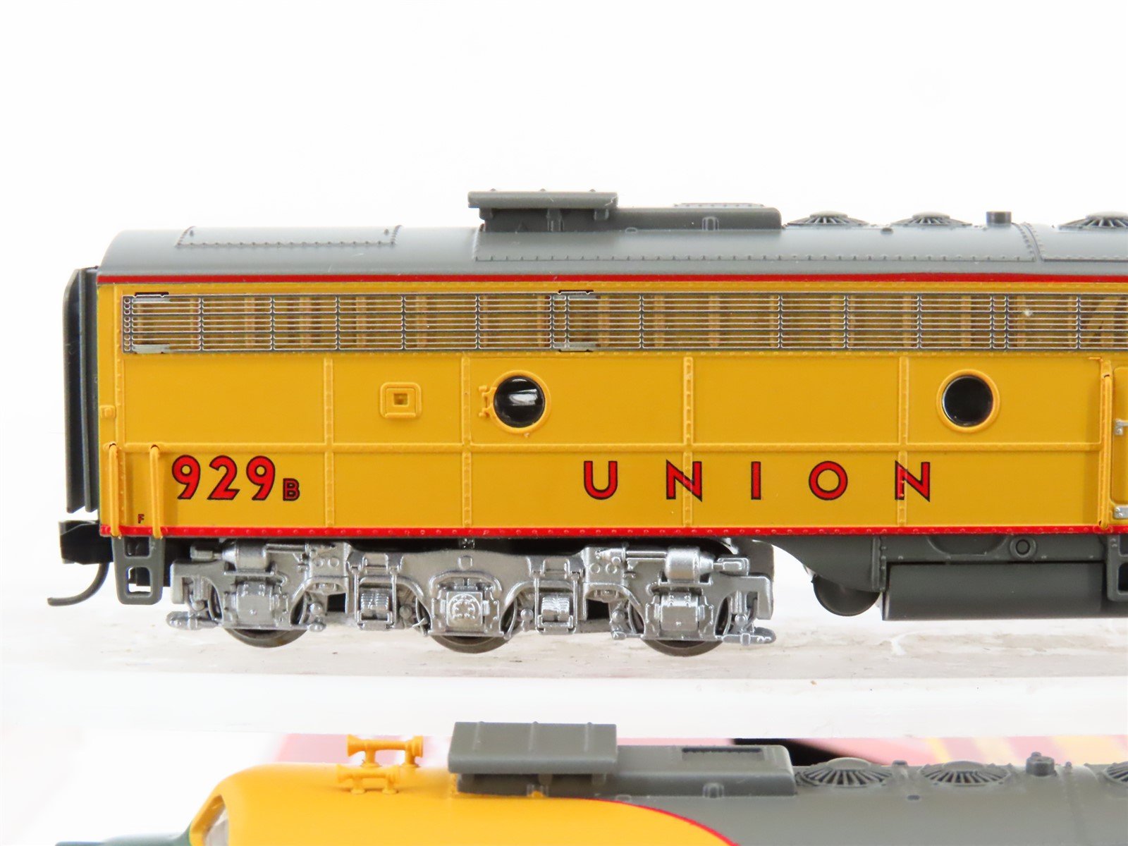 N Broadway Limited BLI 760/762 UP Union Pacific E8A/B Diesel Set - DCC Ready