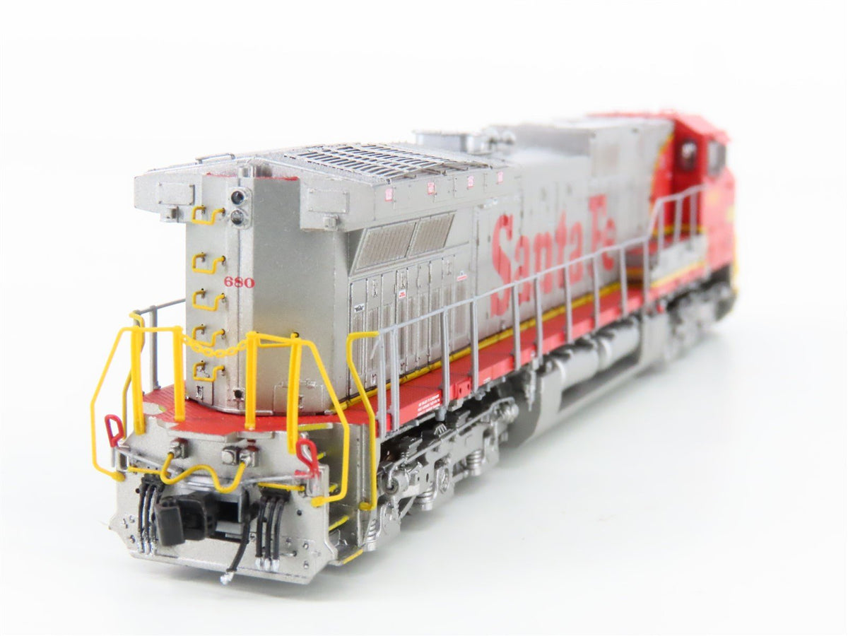 N Scaletrains SXT31468 ATSF &quot;Warbonnet&quot; GE C44-9W Diesel #680 w/ DCC &amp; Sound