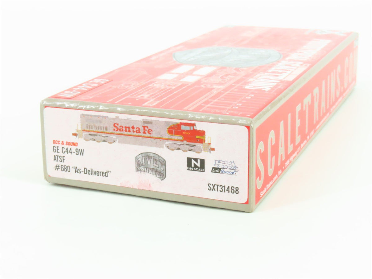N Scaletrains SXT31468 ATSF &quot;Warbonnet&quot; GE C44-9W Diesel #680 w/ DCC &amp; Sound
