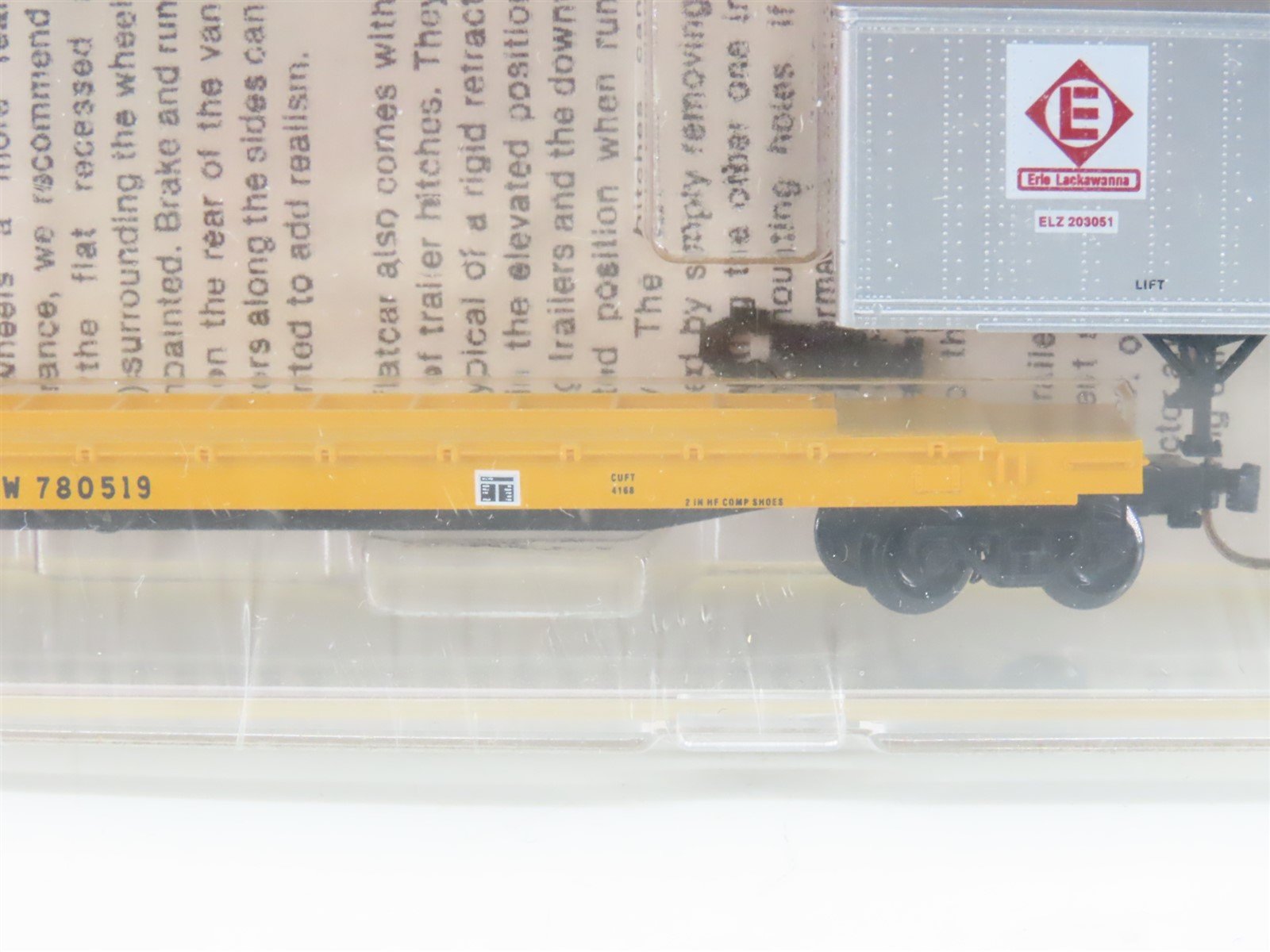 N Kadee Micro-Trains MTL 64022 CNW 57' TOFC Flat Cars 3-Pack w/Trailers - SEALED