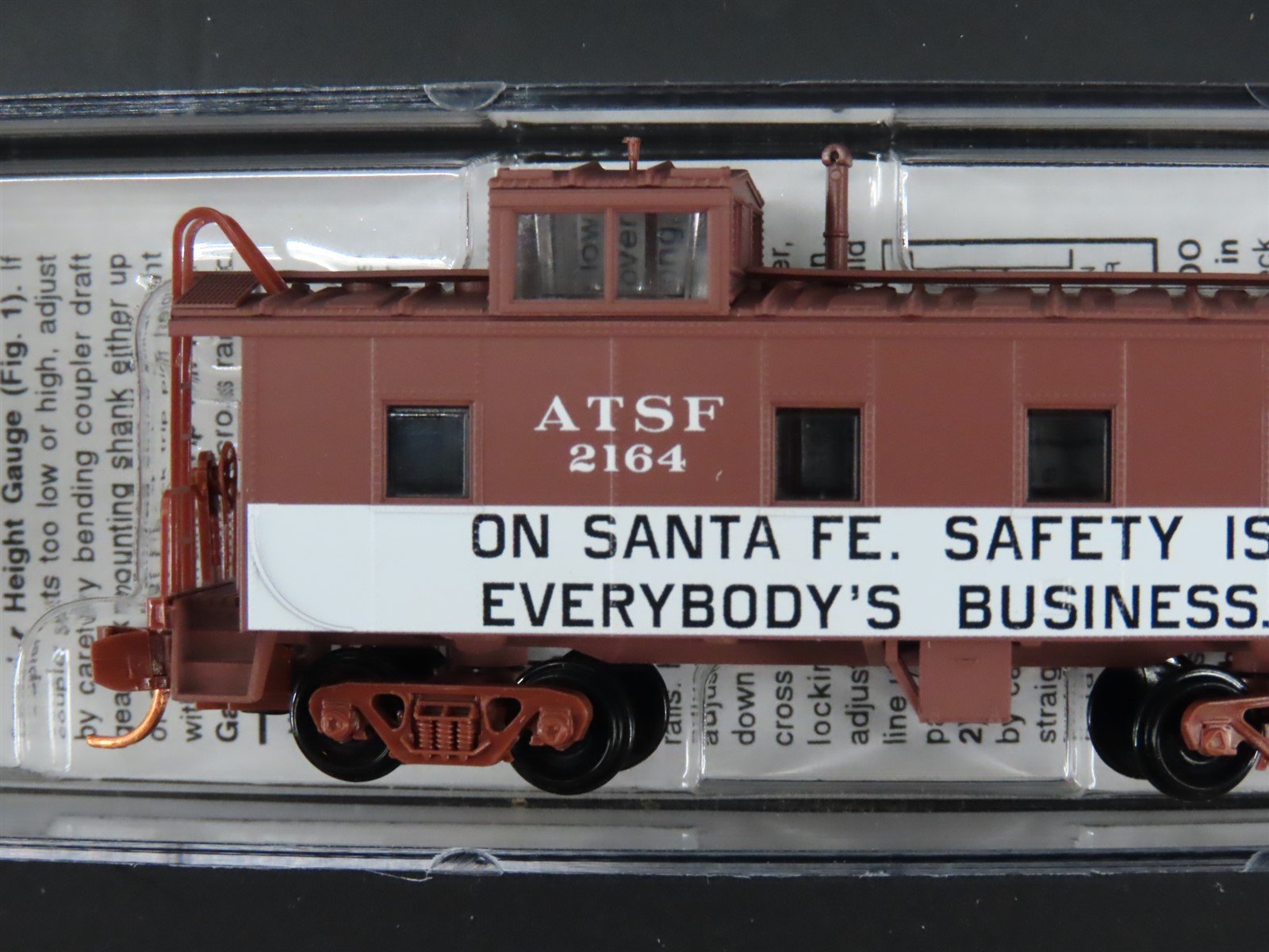 N Micro-Trains MTL 10000370 ATSF Santa Fe Offset Cupola 