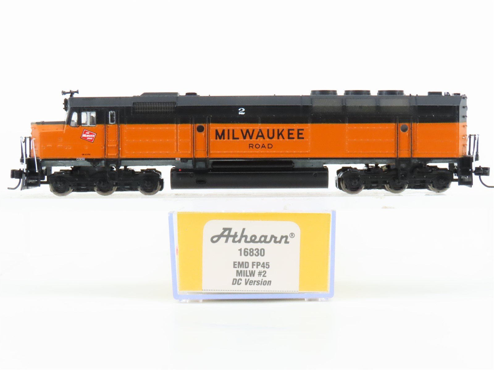 N Scale Athearn 16830 MILW Milwaukee Road EMD FP45 Diesel #2 - DCC Ready