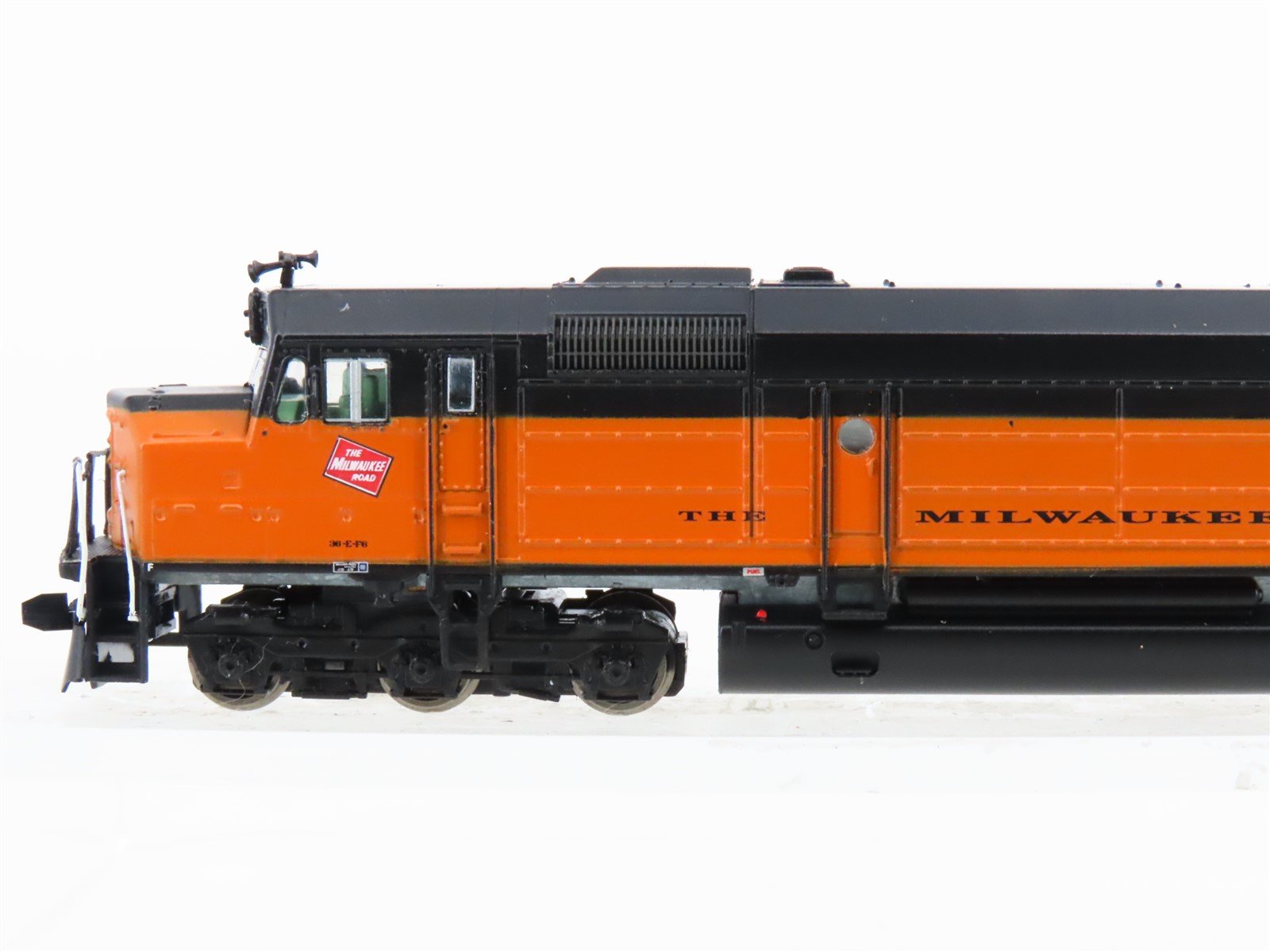 N Scale Athearn 16865 MILW Milwaukee Road EMD FP45 Diesel #3 - DCC Ready