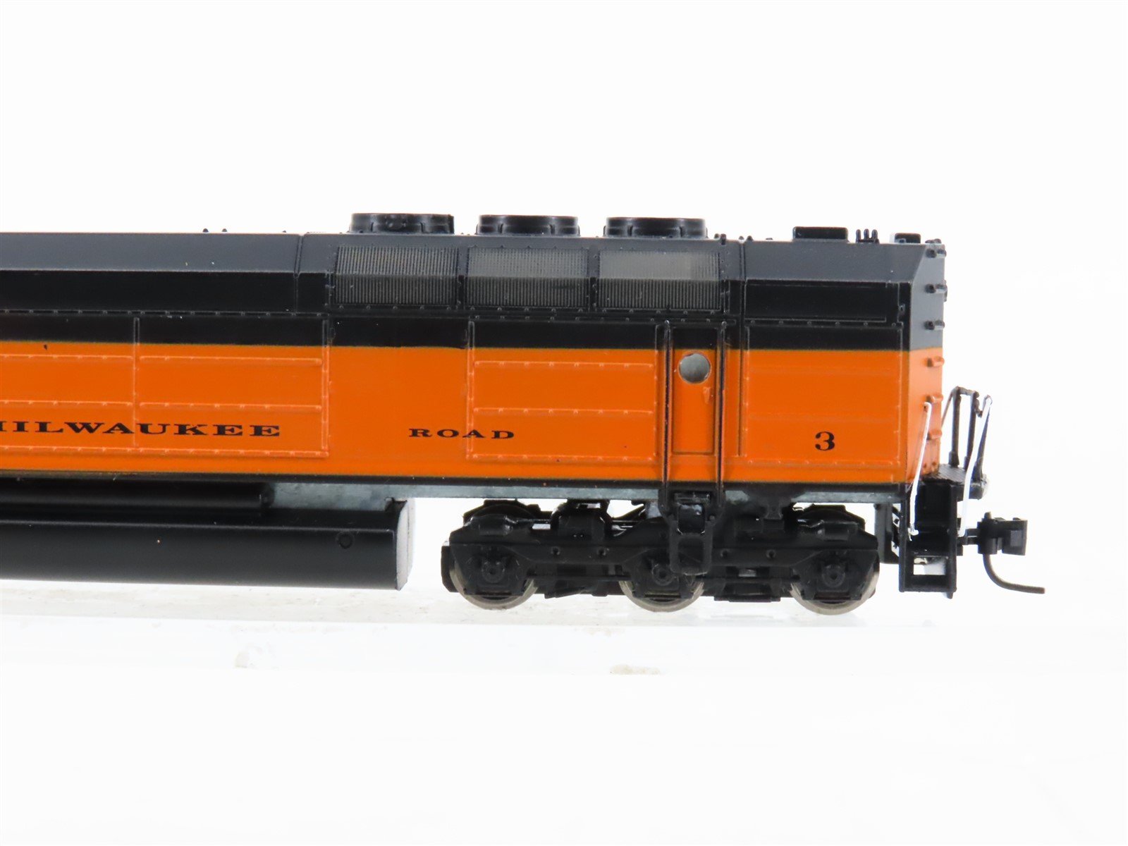 N Scale Athearn 16865 MILW Milwaukee Road EMD FP45 Diesel #3 - DCC Ready