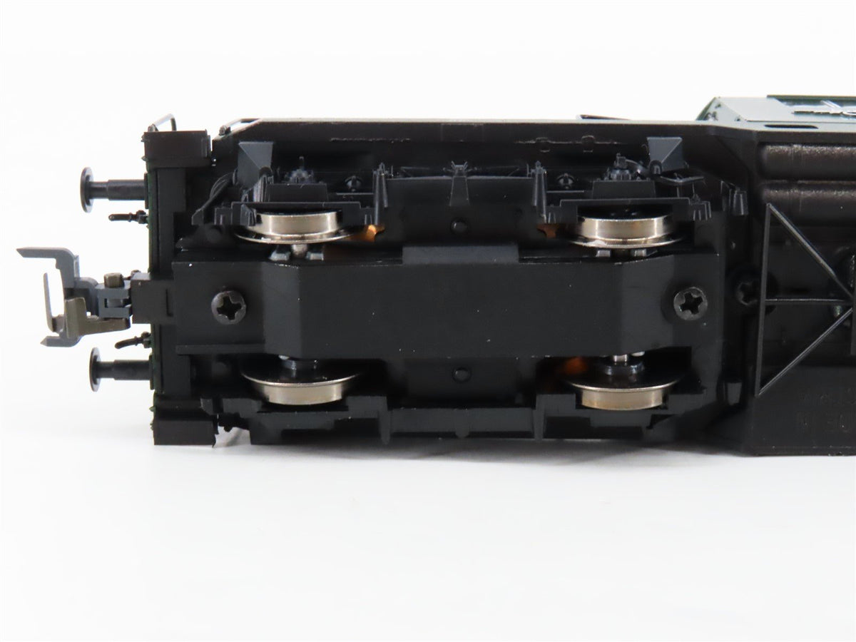 HO Roco Professional 43810 OBB Austrian Class 2045 Diesel #18 - DCC Ready