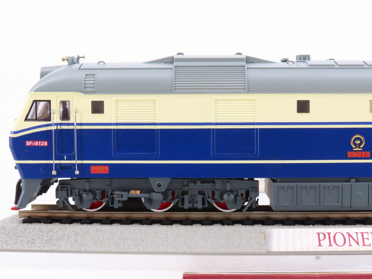 HO Scale Bachmann 62047 CR China Railway DF11 Diesel #0128 &quot;Pioneer&quot; - DCC Ready