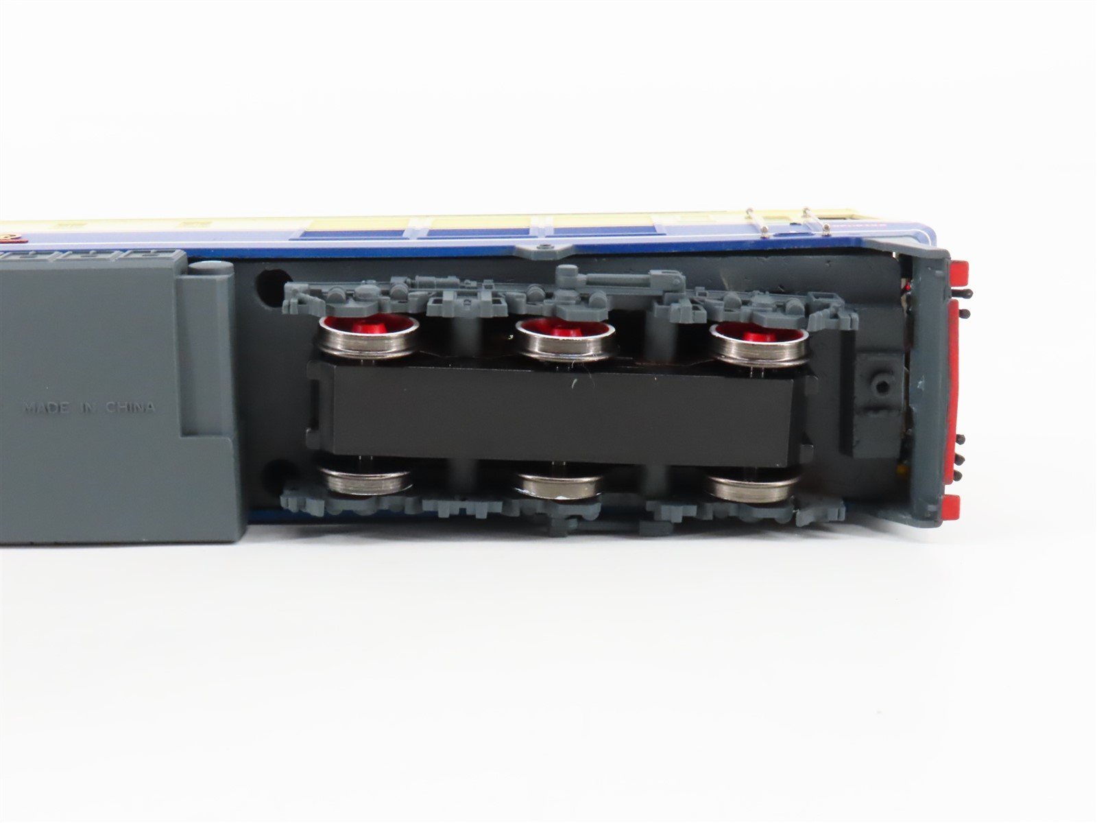 HO Scale Bachmann 62047 CR China Railway DF11 Diesel #0128 