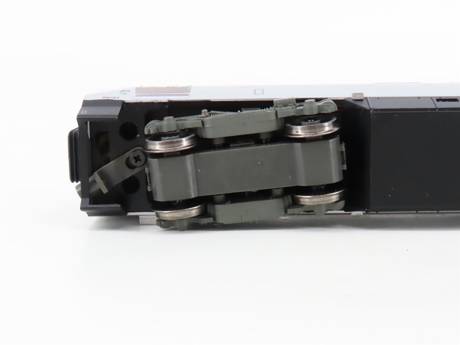 OO Bachmann Branchline 32-626 Virgin Super Voyager Class 221 DMU 5-Unit Set