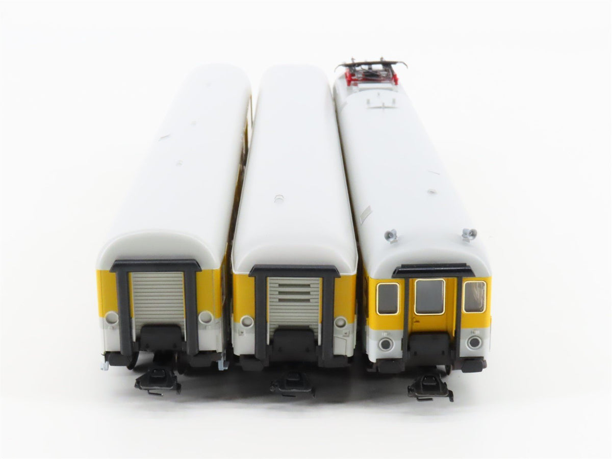 HO 3-Rail AC Marklin 42996 DB-AG Deutsche Bahn &quot;Measurement&quot; Passenger 3-Car Set