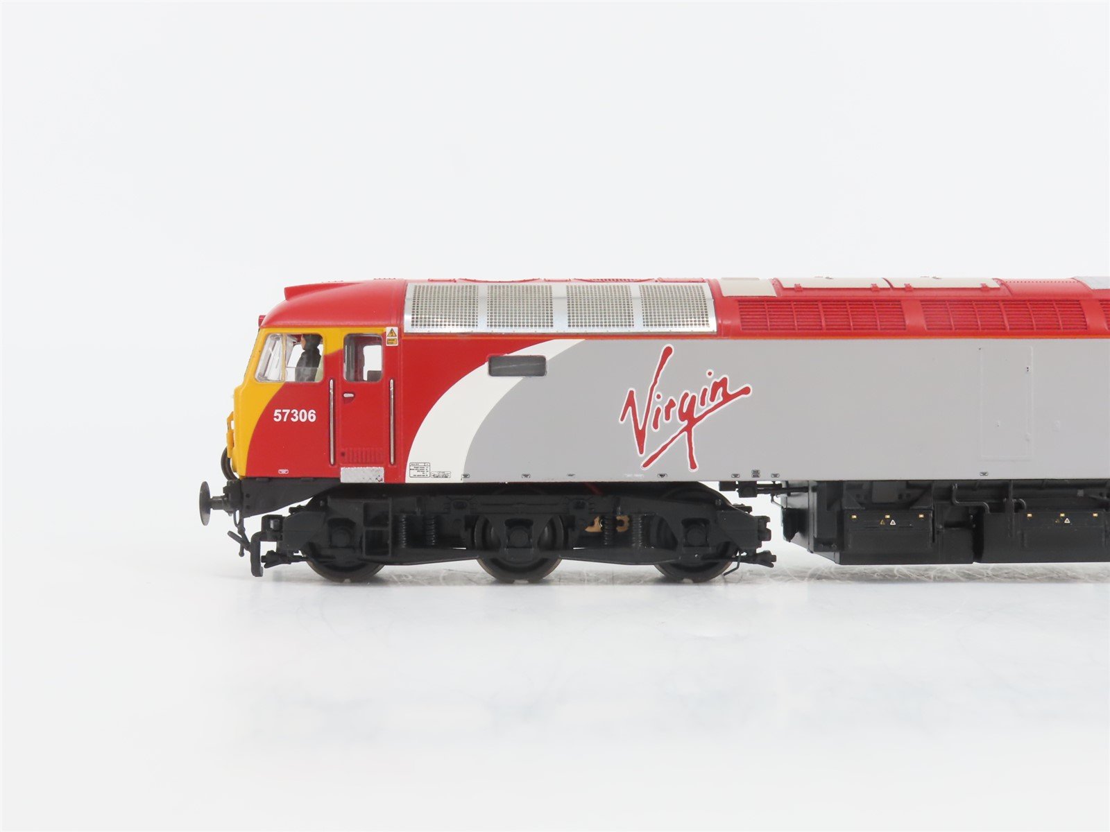 OO Bachmann Branchline 32-760Z Virgin Class 57/3 Diesel #57306 
