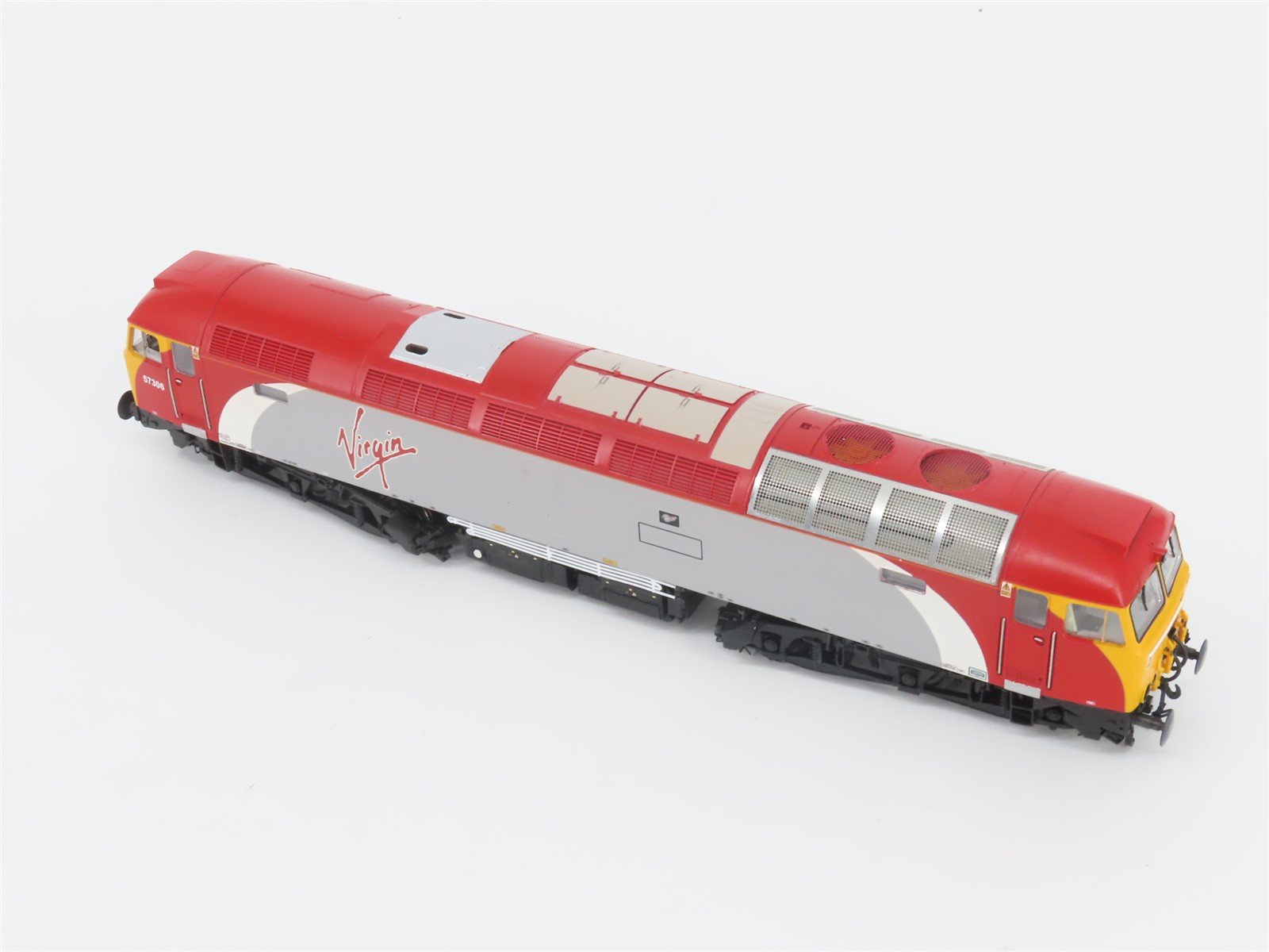 OO Bachmann Branchline 32-760Z Virgin Class 57/3 Diesel #57306 