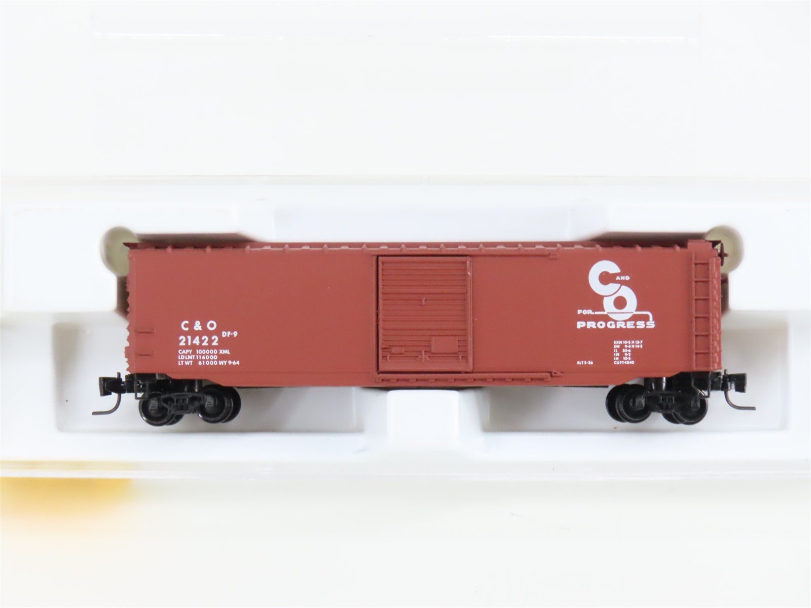 Z Kadee Micro-Trains MTL 13504-2 C&O Chesapeake & Ohio Progress Box Car #21422