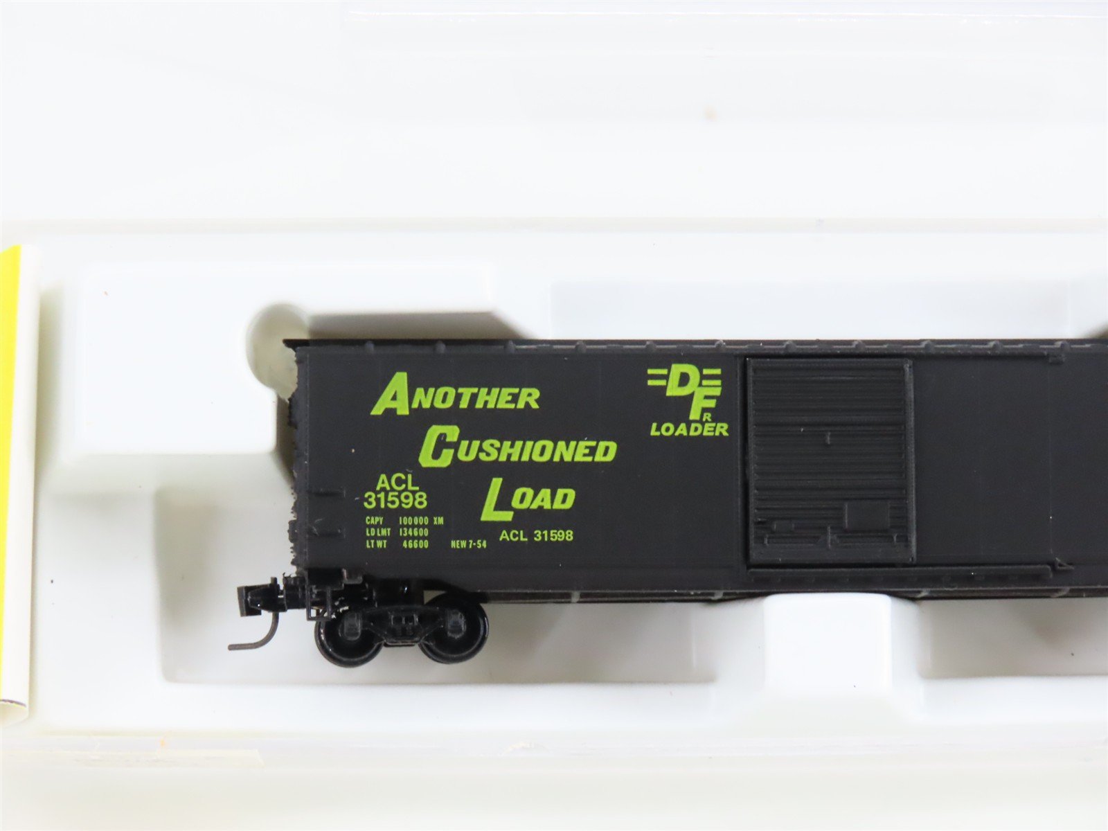 Z Scale Kadee Micro-Trains MTL 13508-2 ACL Atlantic Coast Line Box Car #31598