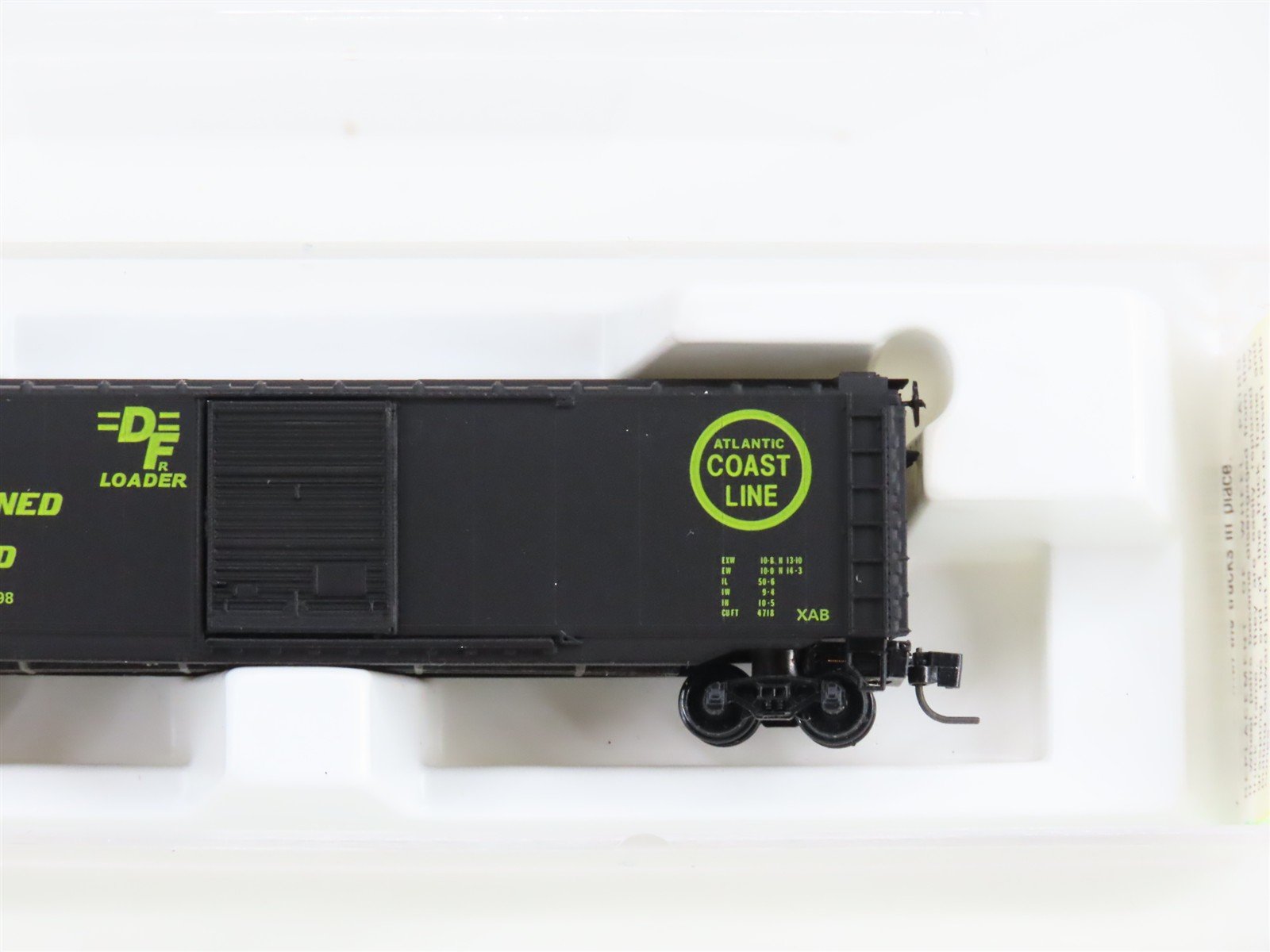 Z Scale Kadee Micro-Trains MTL 13508-2 ACL Atlantic Coast Line Box Car #31598