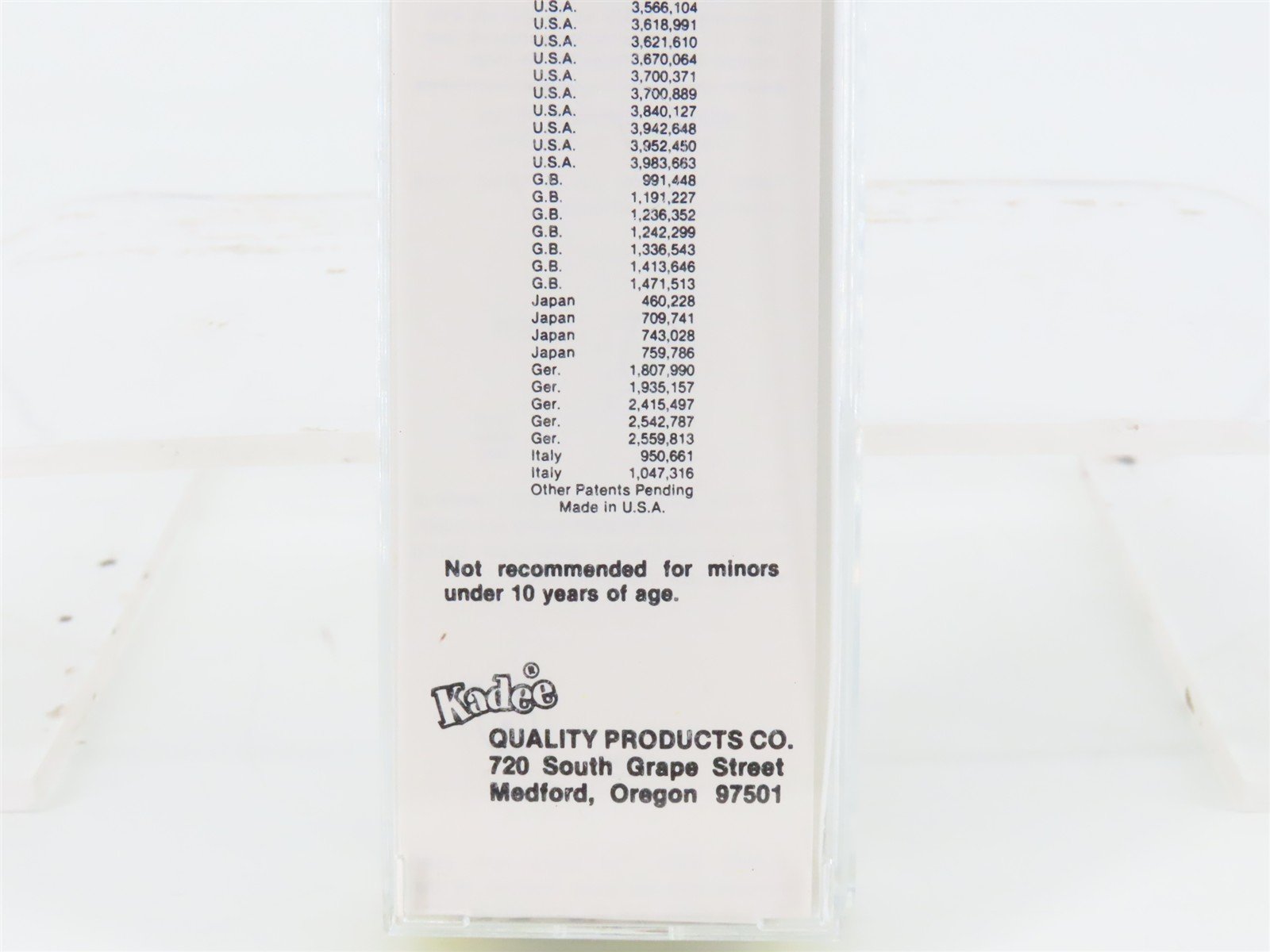 Z Scale Kadee Micro-Trains MTL 13601-2 SP Southern Pacific 50' Box Car #672943