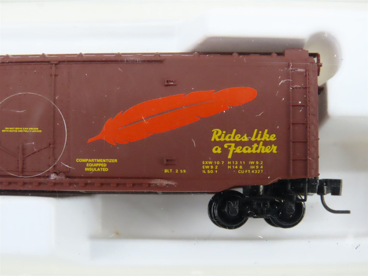 Z Scale Kadee Micro-Trains MTL 13603-2 WP &quot;Feather&quot; 50&#39; Box Car #55943