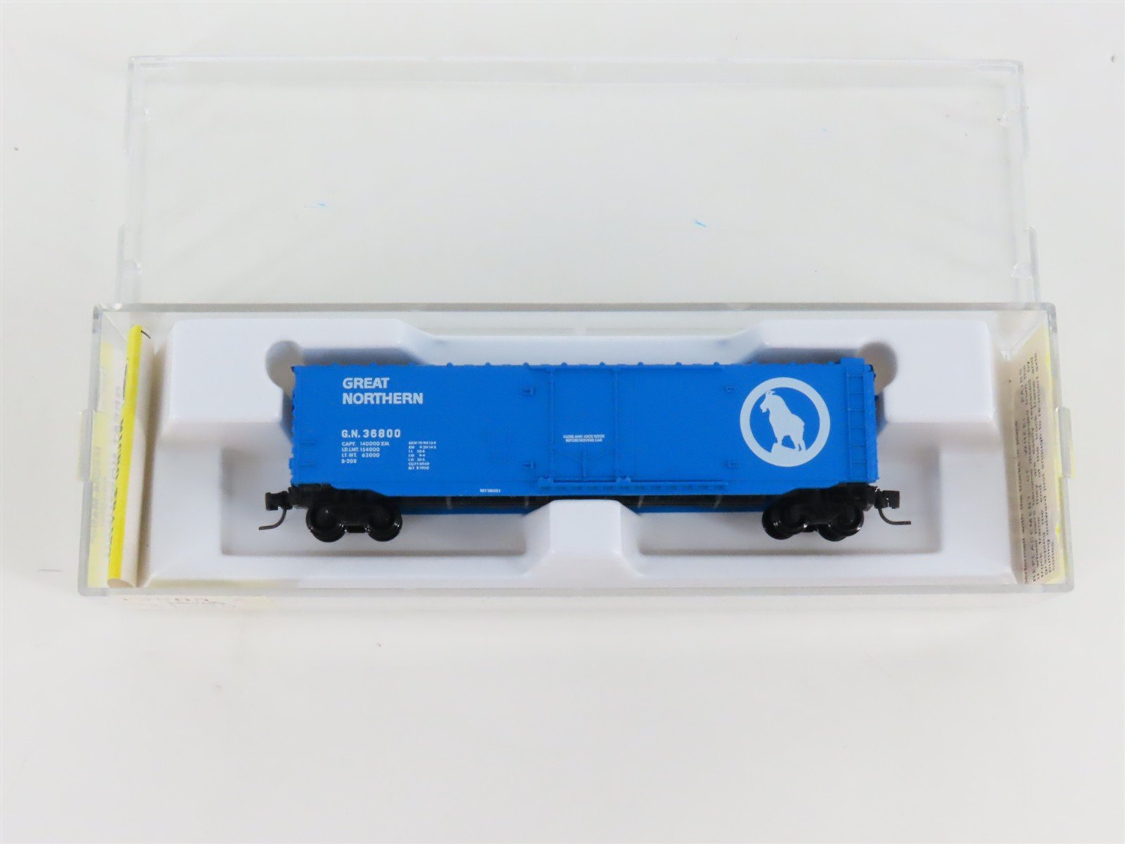 Z Scale Kadee Micro-Trains MTL 13605-2 GN Big Sky Blue 50' Box Car #36800
