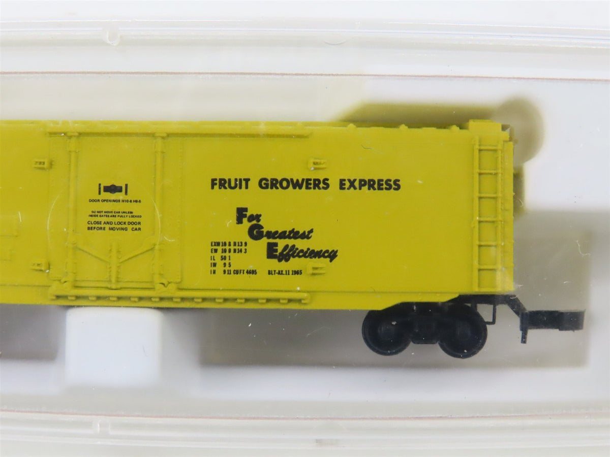 Z Scale Kadee Micro-Trains MTL 13608 SCL Fruit Growers Express 50&#39; Boxcar 492966