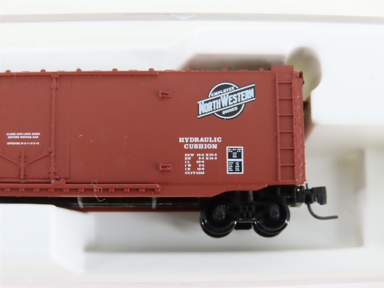 Z Scale Micro-Trains MTL 13613-2 CNW Chicago North Western 50' Box Car #152053