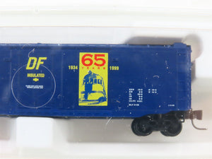 Z Scale Micro-Trains MTL 13630-2 MR Model Railroader 65 Years 50' Box Car 346599