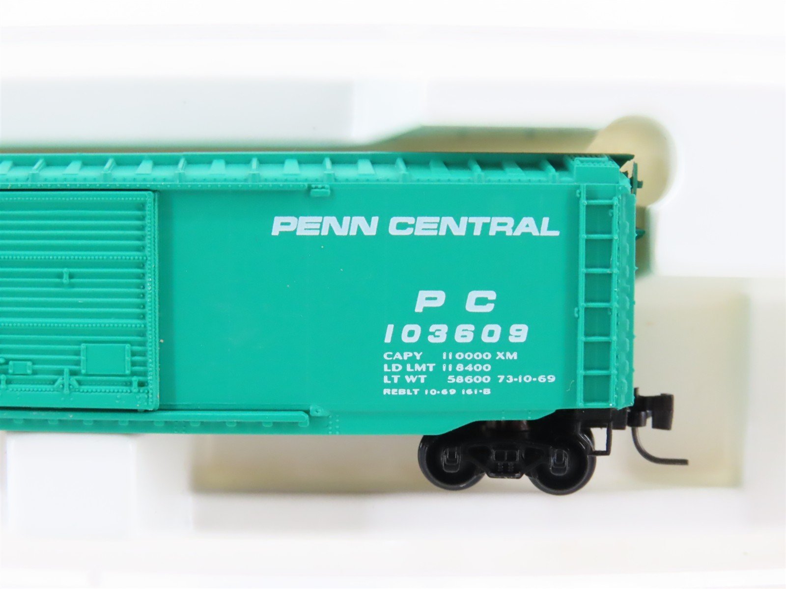 Z Scale Kadee Micro-Trains MTL 13702-2 PC Penn Central 50' Box Car #103609