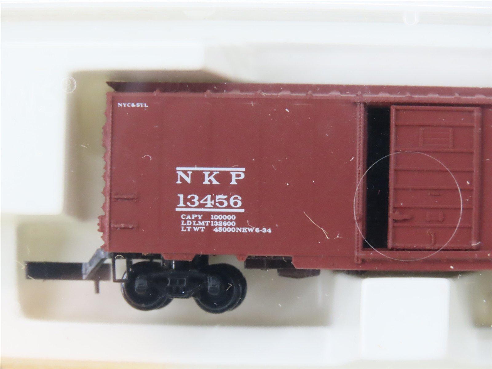 Z Scale Micro-Trains MTL 14123 NKP Nickel Plate Road 40' Box Car #13456 - SEALED