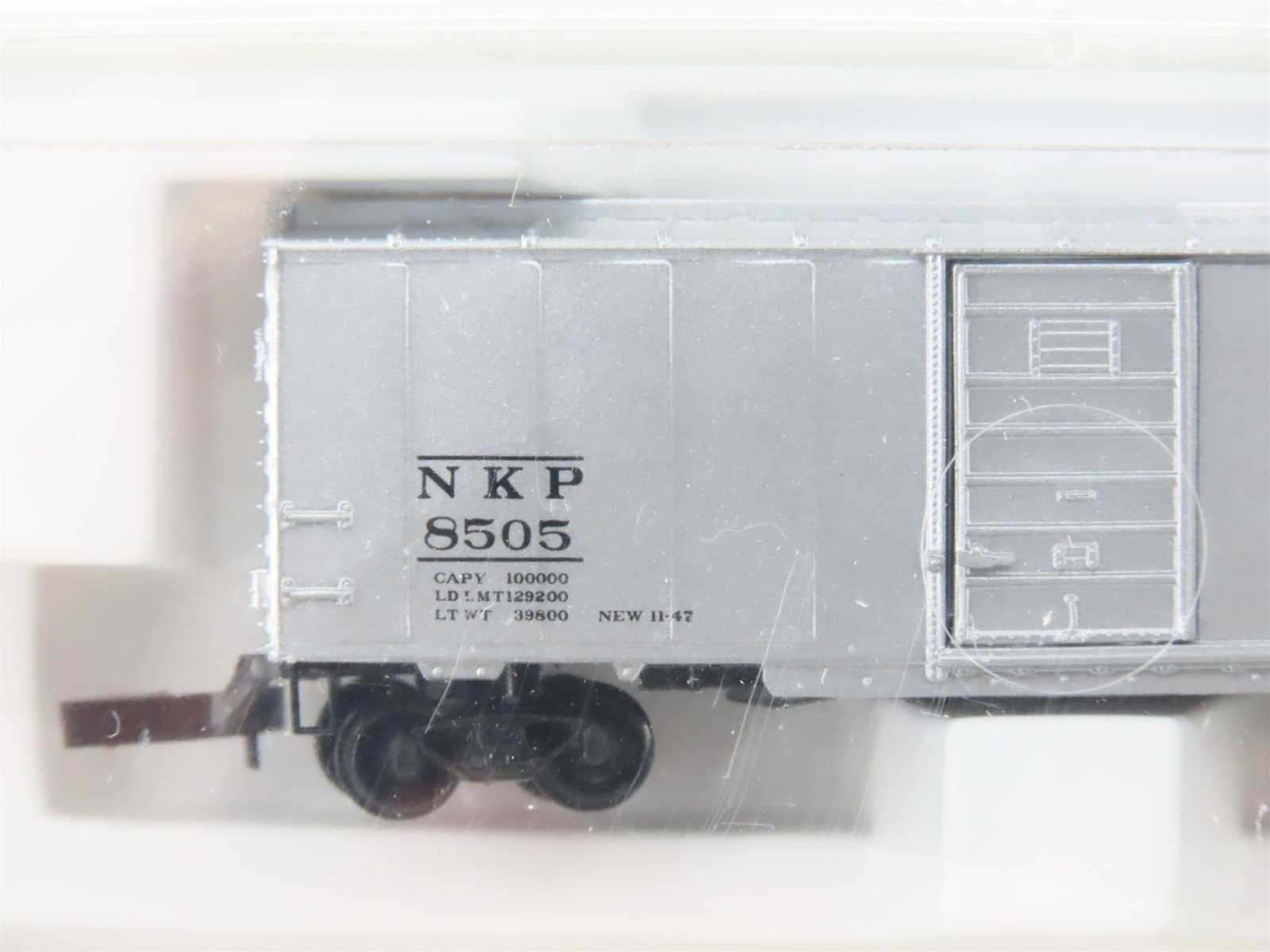Z Scale Micro-Trains MTL 14122 NKP Nickel Plate Road 40' Box Car #8505 - SEALED