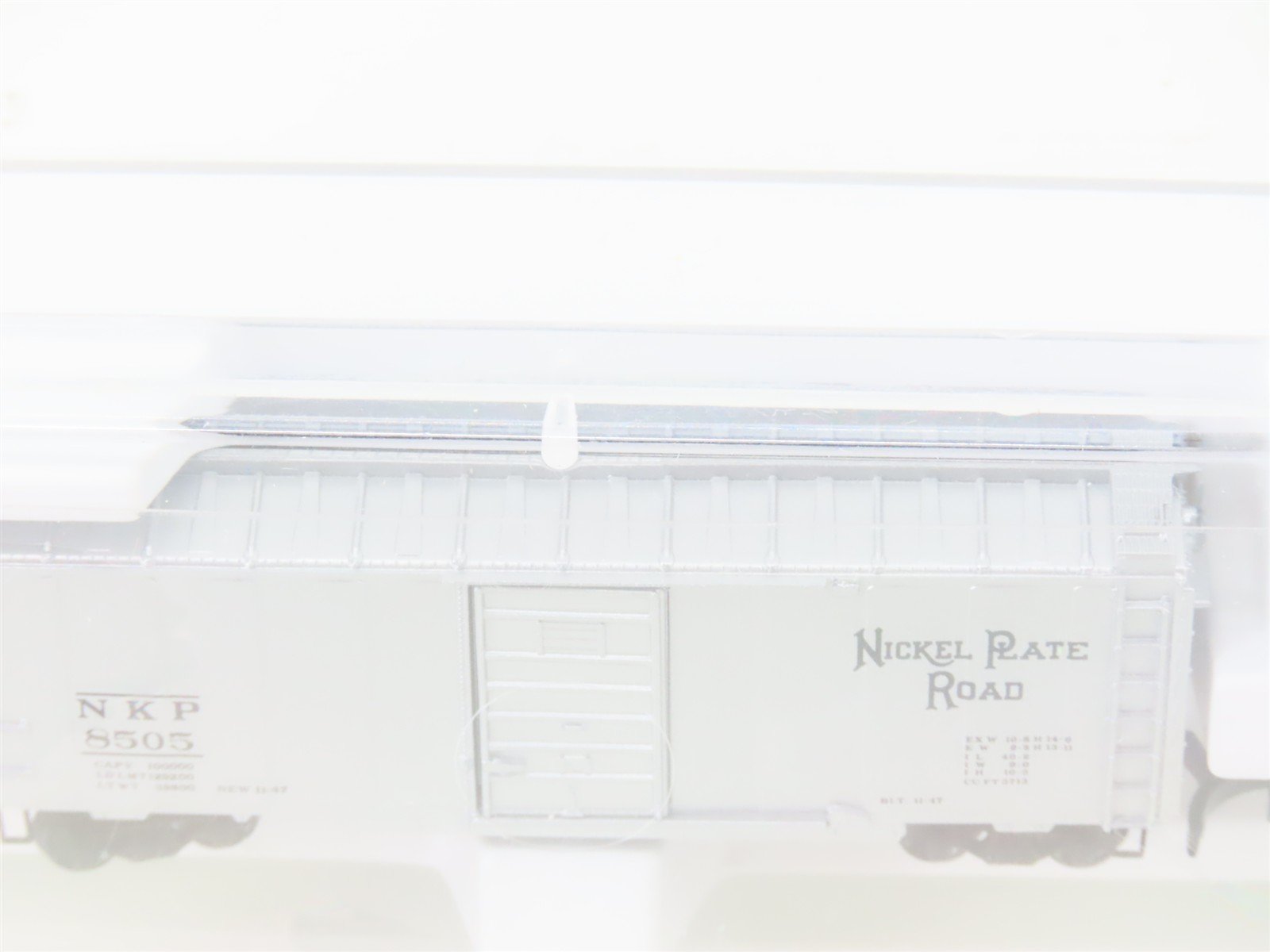 Z Scale Micro-Trains MTL 14122 NKP Nickel Plate Road 40' Box Car #8505 - SEALED