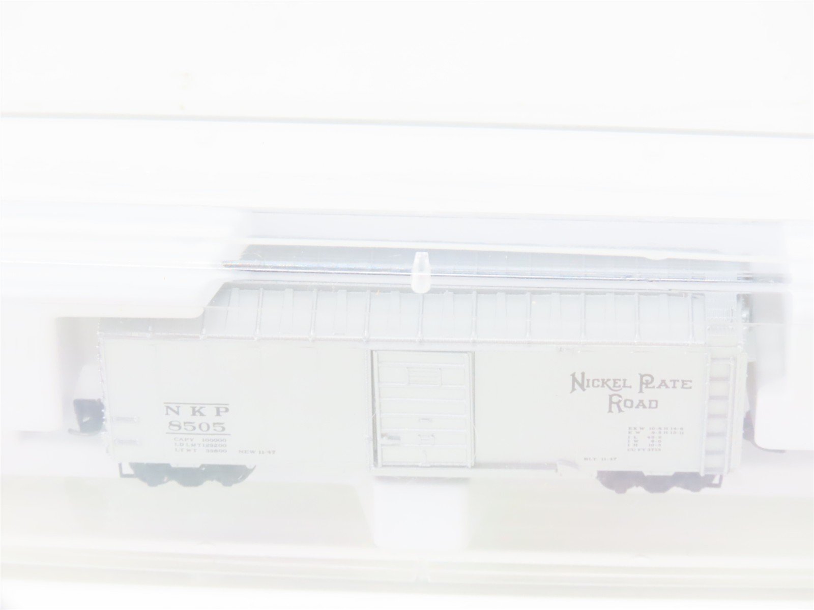 Z Scale Micro-Trains MTL 14122-2 NKP Nickel Plate Road 40' Boxcar #8505 - SEALED