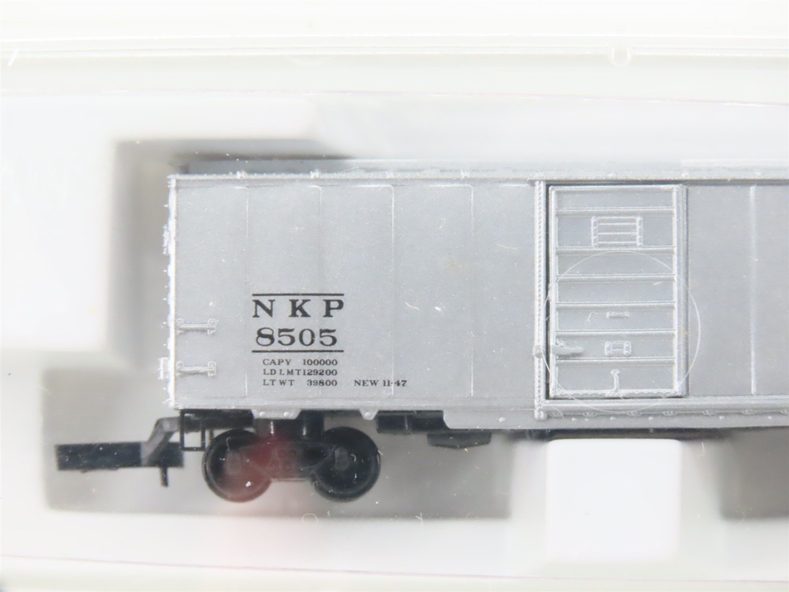 Z Scale Micro-Trains MTL 14122 NKP Nickel Plate Road 40' Box Car #8505 - SEALED