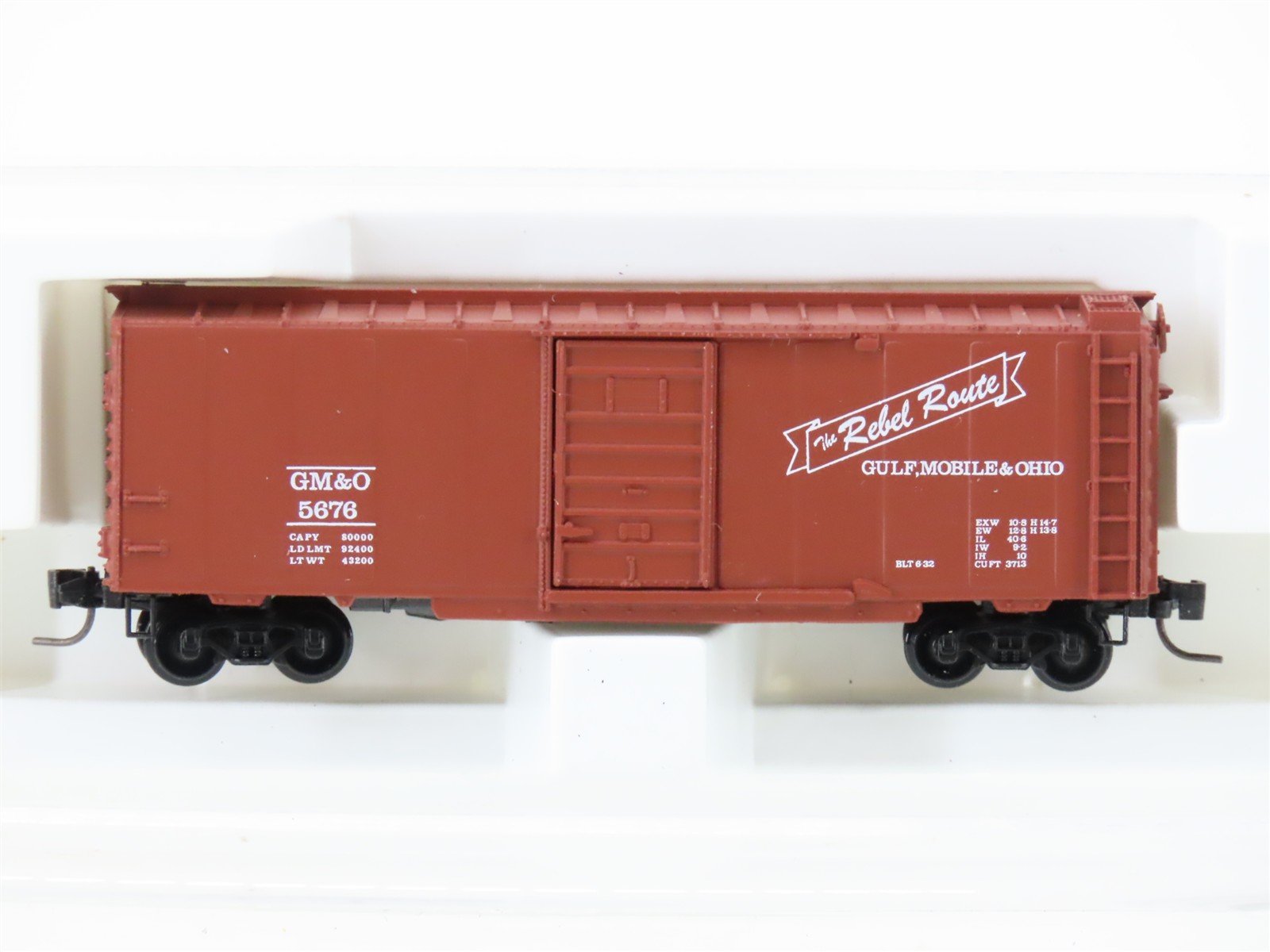 Z Scale Kadee Micro-Trains MTL 14113-2 GM&O "Rebel Route" 40' Box Car #5676