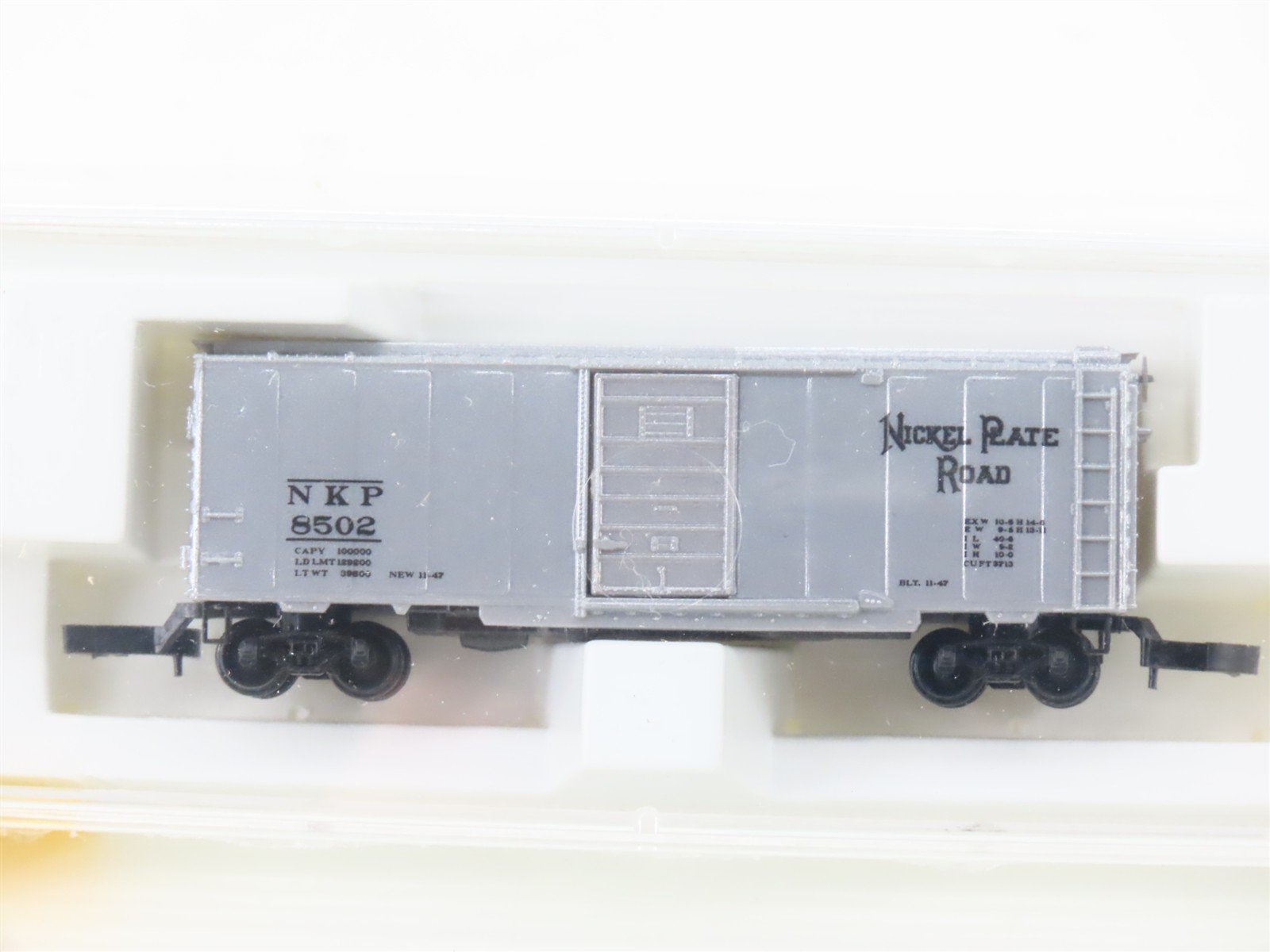Z Scale Micro-Trains MTL 14122 NKP Nickel Plate Road 40' Box Car #8502 - SEALED