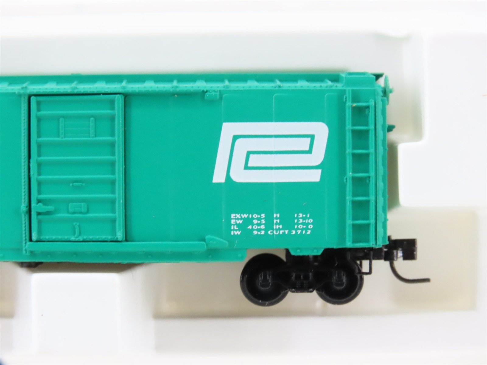 Z Scale Kadee Micro-Trains MTL 14103-2 PC Penn Central 40' Box Car #103809