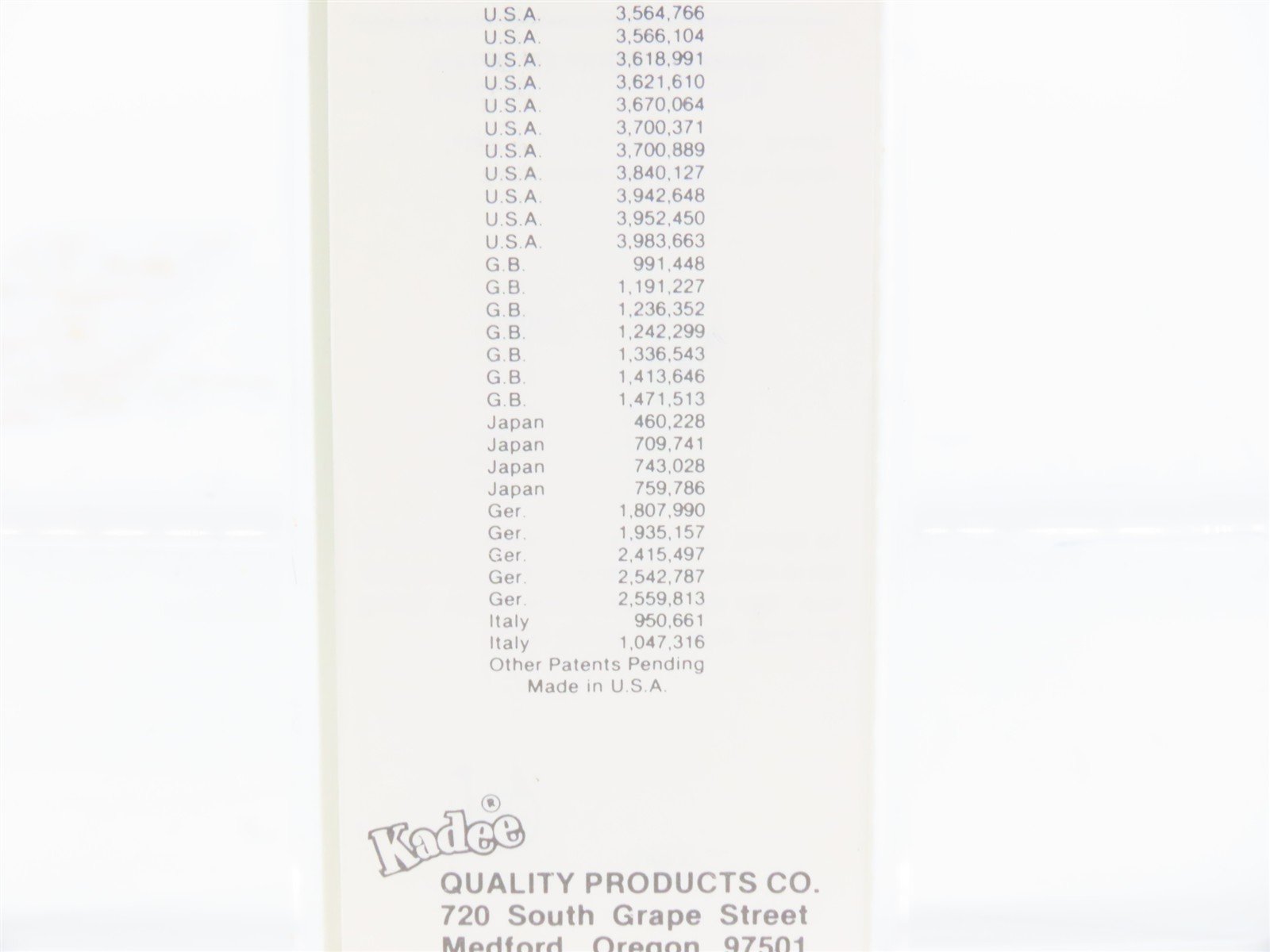 Z Scale Kadee Micro-Trains MTL 14103-2 PC Penn Central 40' Box Car #103809