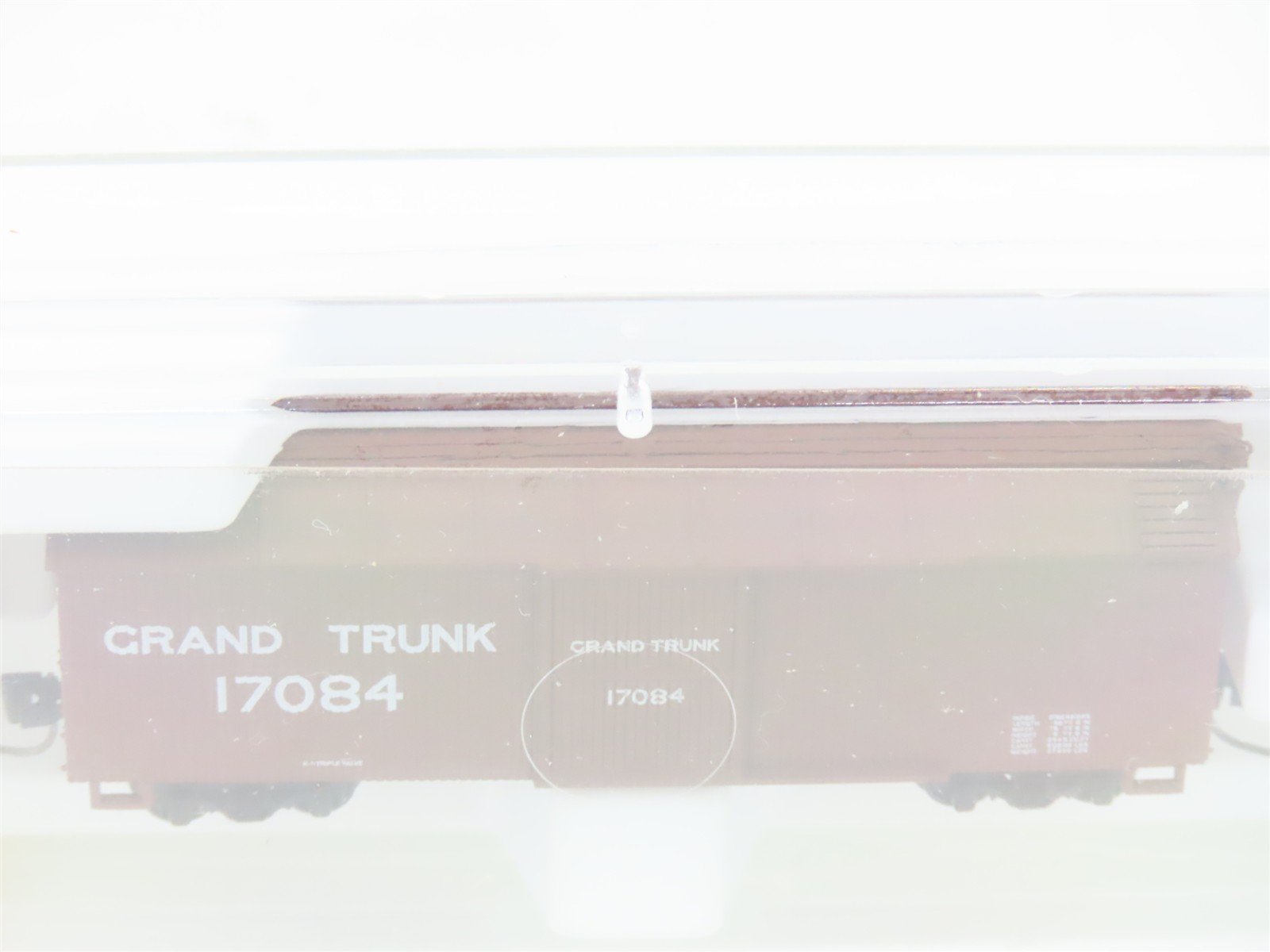 Z Scale Micro-Trains MTL 13909-2 Grand Trunk Railway 40' Box Car #17084 - SEALED