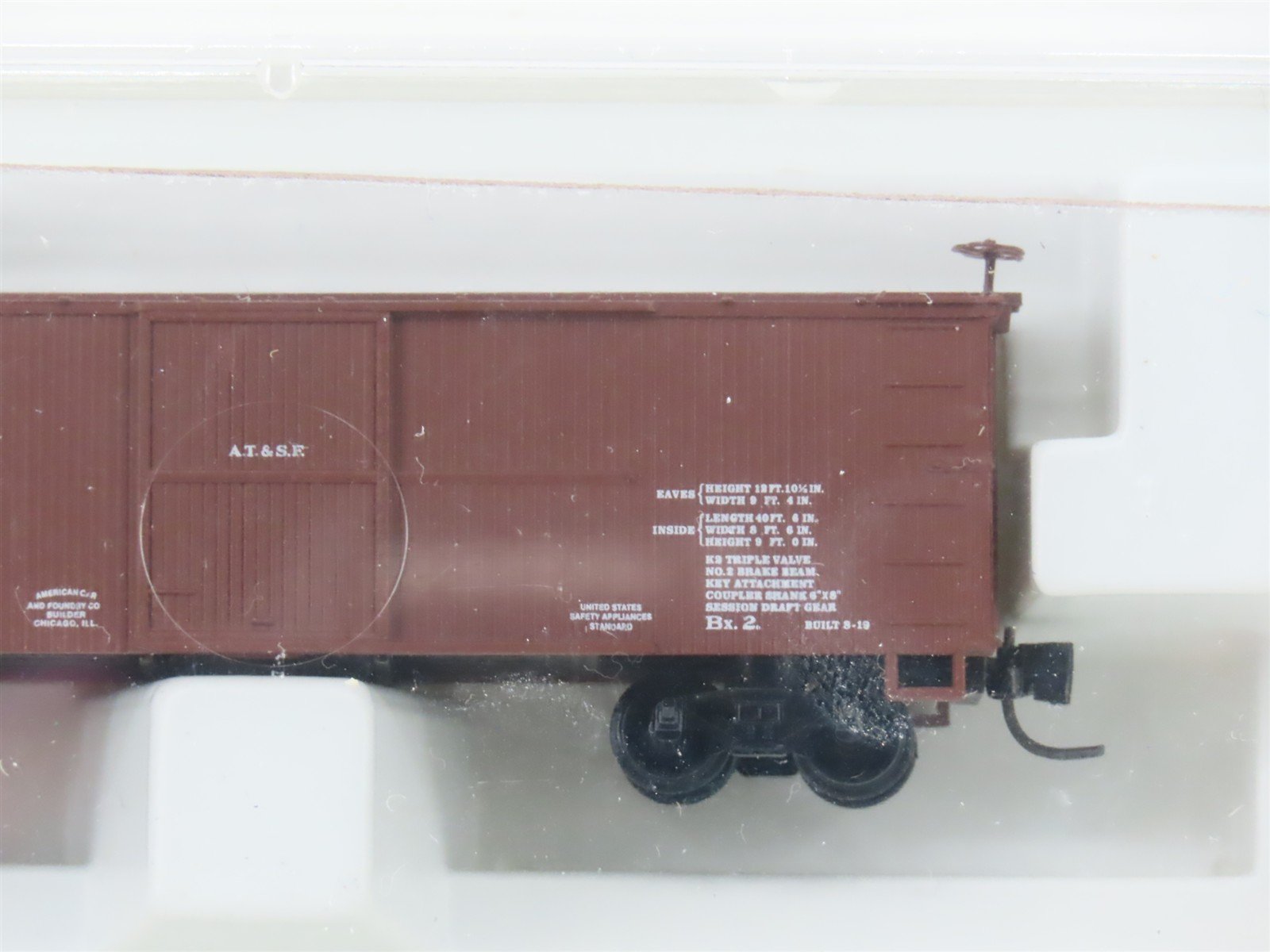 Z Scale Micro-Trains MTL 13905-2 ATSF Santa Fe 40' Box Car #38693 C.T. - SEALED