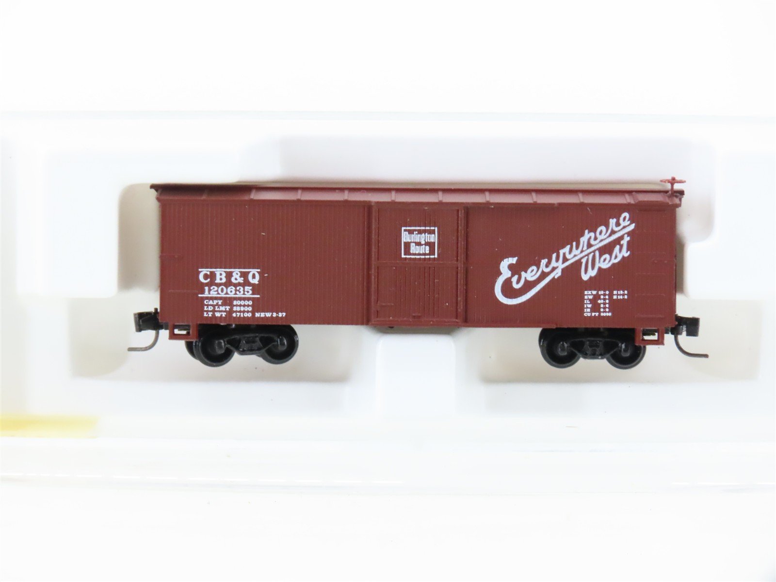 Z Scale Kadee Micro-Trains MTL 13904-2 CB&Q "Everywhere West" 40' Boxcar #120635