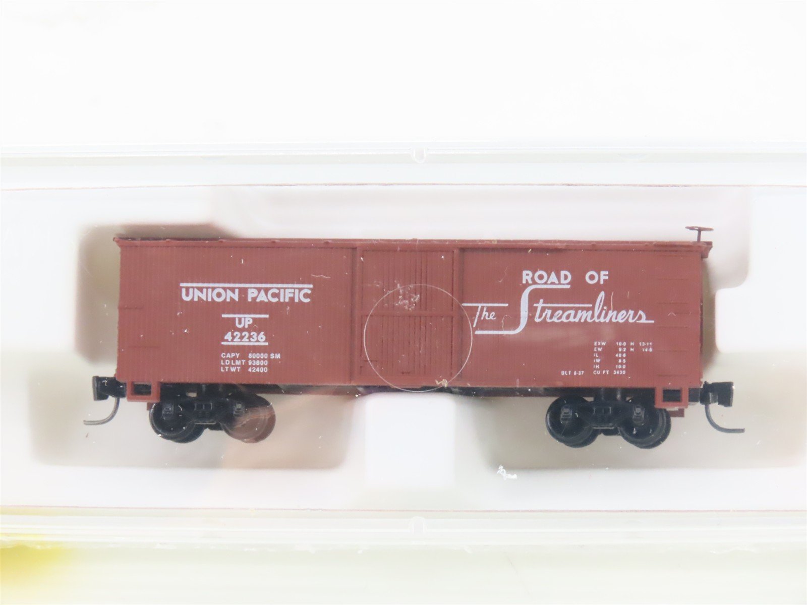 Z Kadee Micro-Trains MTL 13902-2 UP "Streamliners" 40' Box Car #42236 - SEALED