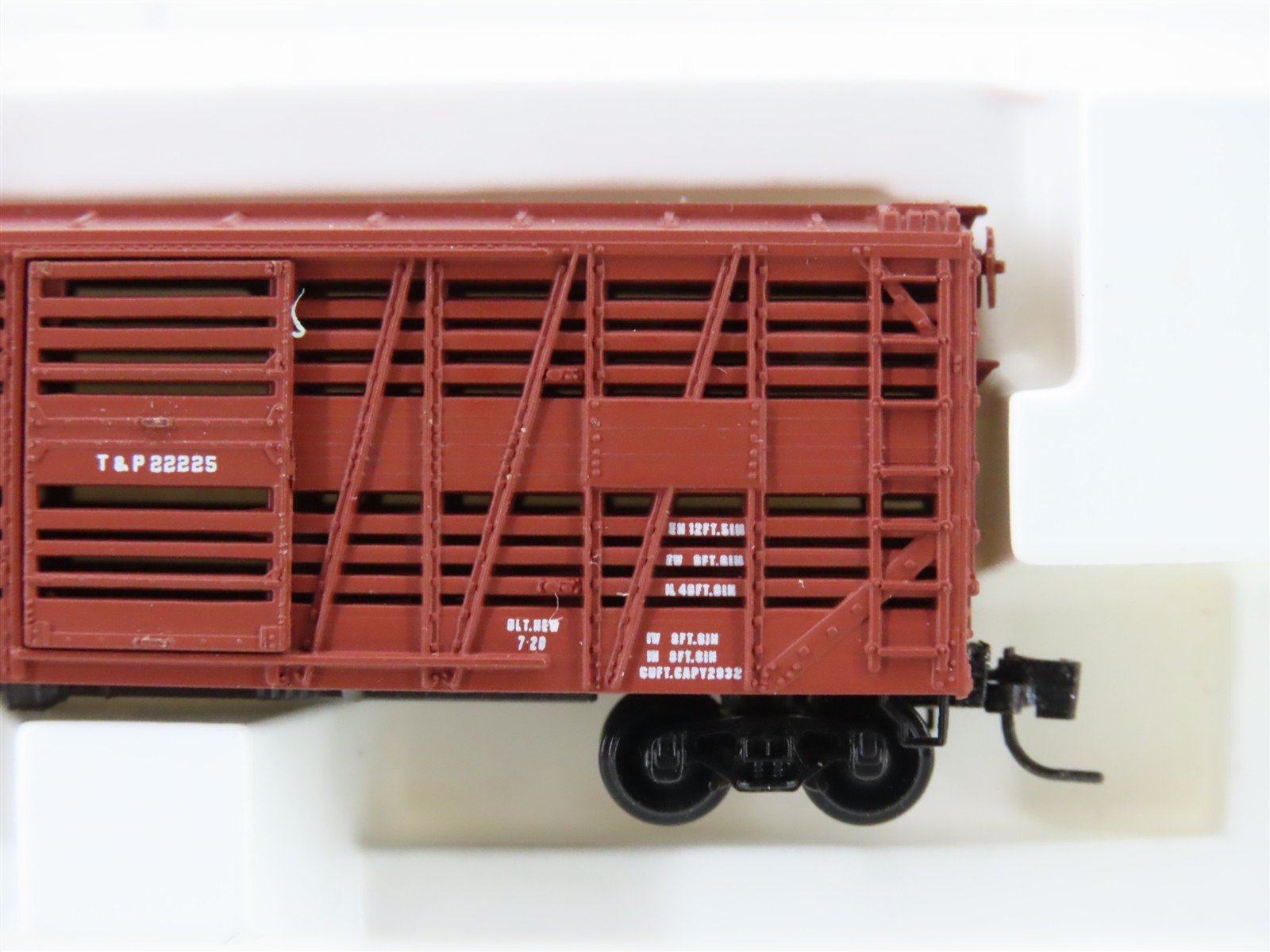 Z Scale Kadee Micro-Trains MTL 13808-2 T&P Texas & Pacific 40' Stock Car #22225