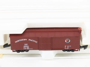 Z Scale Kadee Micro-Trains MTL 13901 NP Northern Pacific 40' Box Car #38572