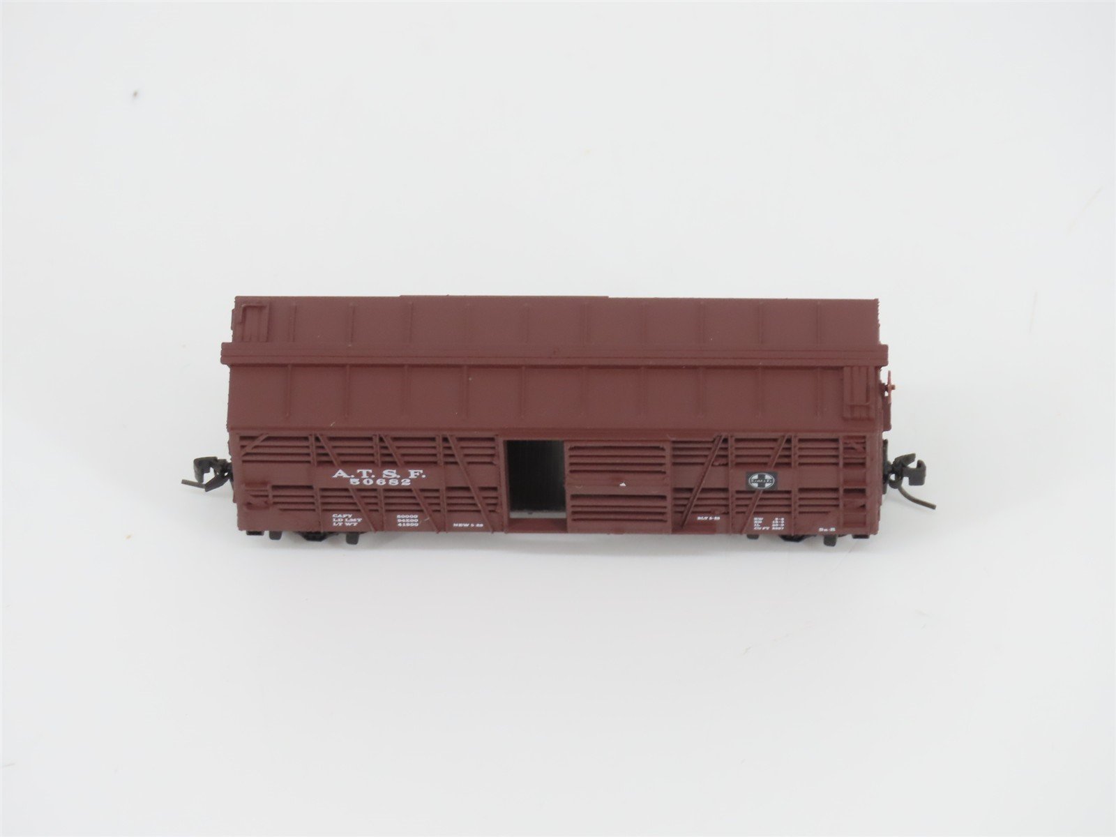 Z Scale Kadee Micro-Trains MTL 13805-2 ATSF Santa Fe 40' Stock Car #50682