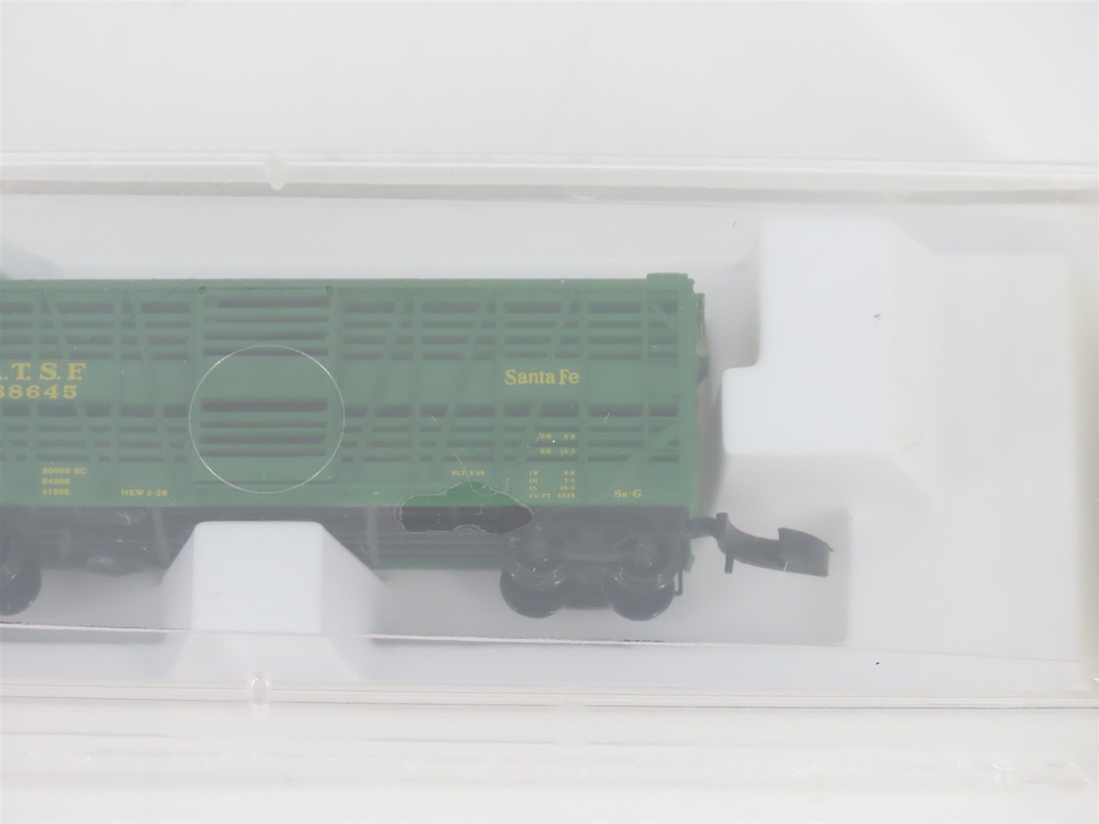 Z Scale Micro-Trains MTL 13804 ATSF Santa Fe 40' Single Door Stock Car #68645