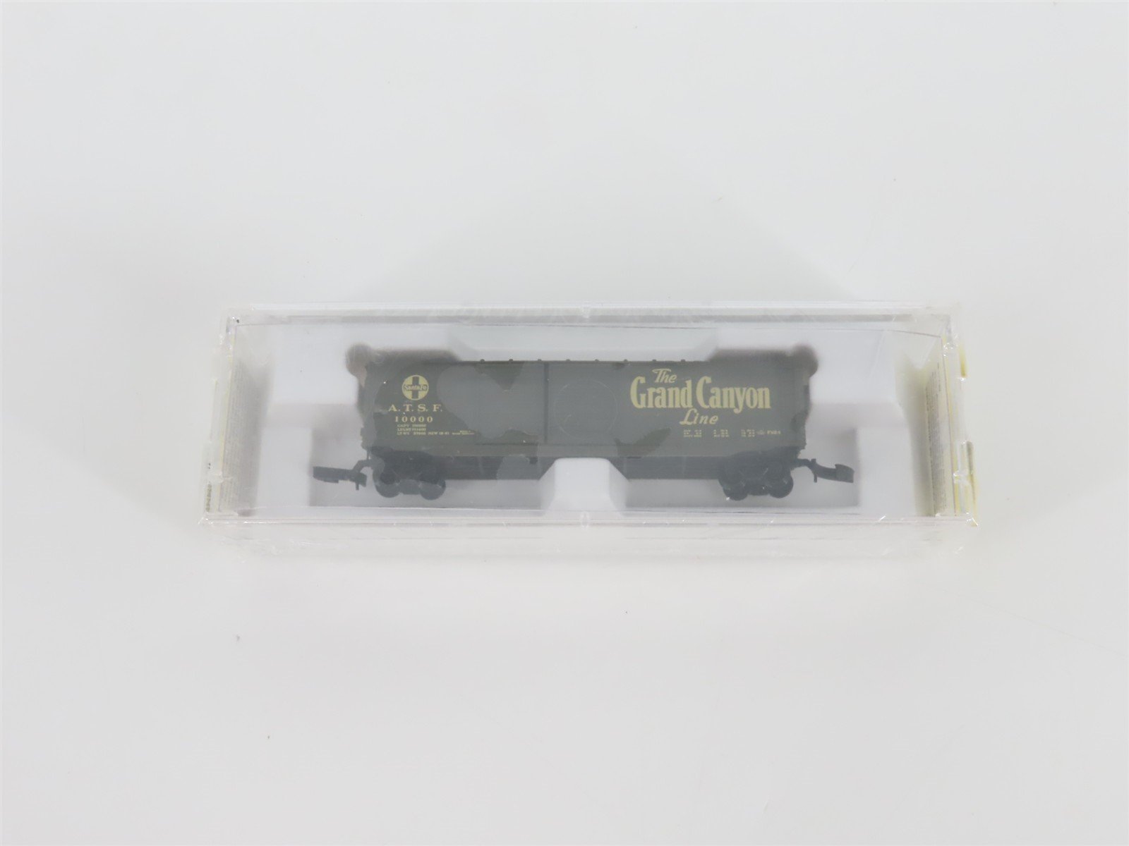 Z Scale Micro-Trains MTL 13720 ATSF Grand Canyon Line 50' Box Car #10000