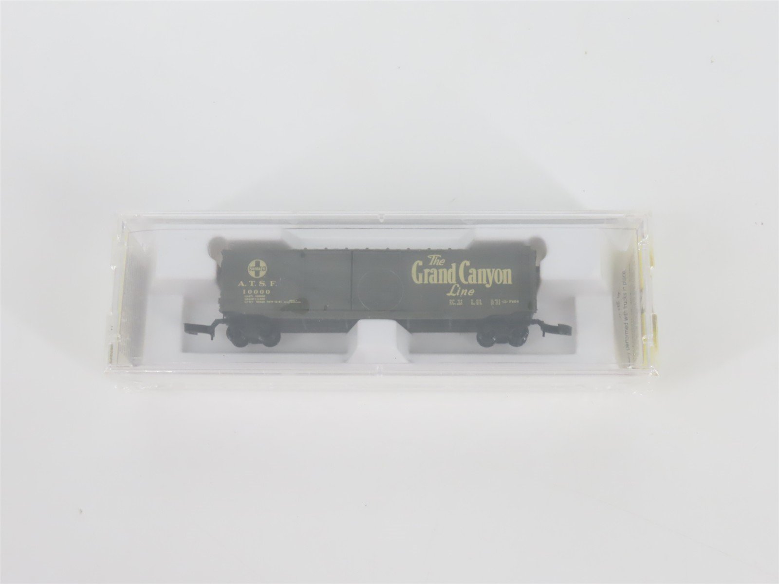 Z Scale Micro-Trains MTL 13720 ATSF Grand Canyon Line 50' Box Car #10000