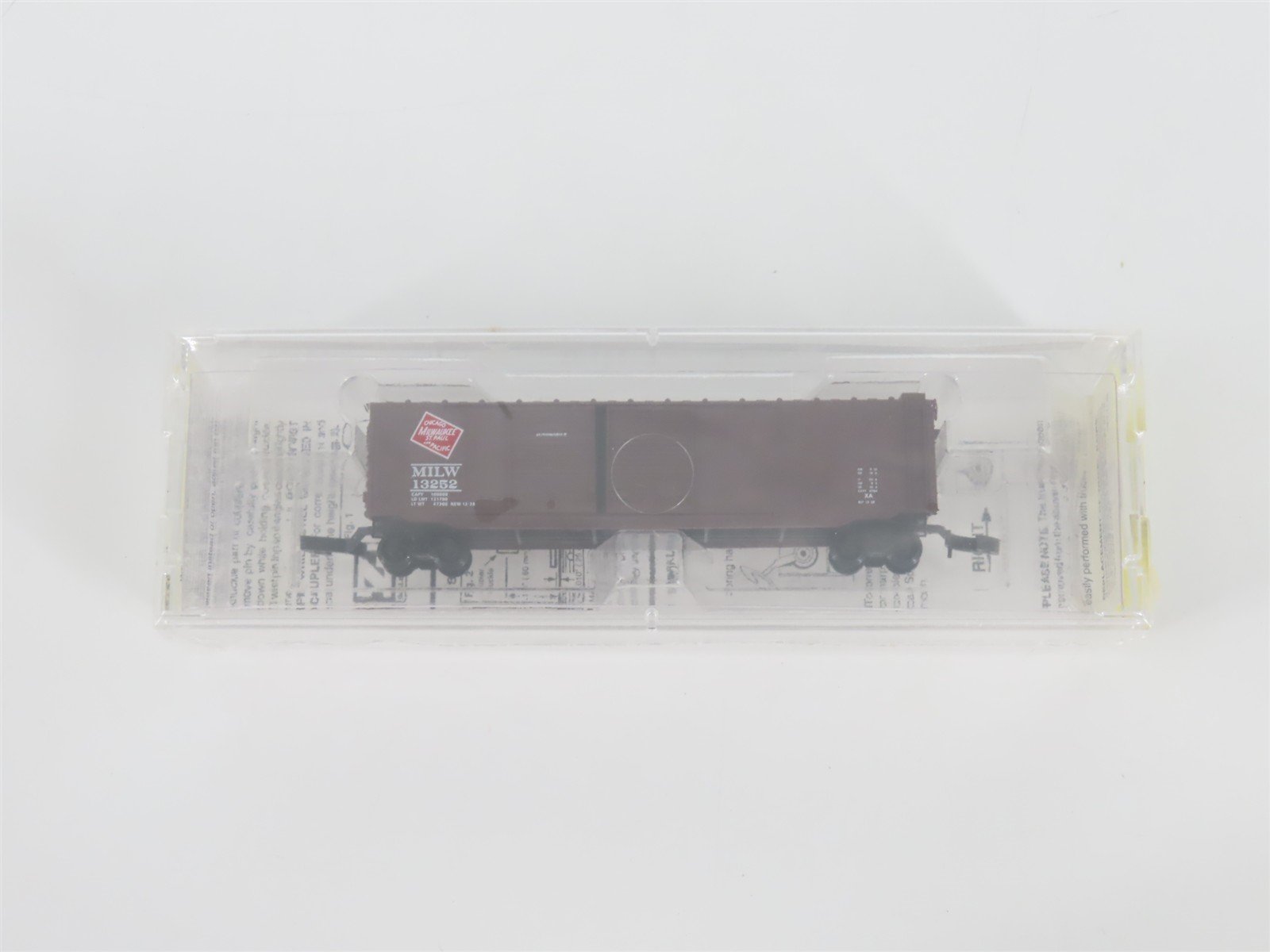 Z Scale Micro-Trains MTL 13721 MILW Milwaukee Road 50' Box Car #13252